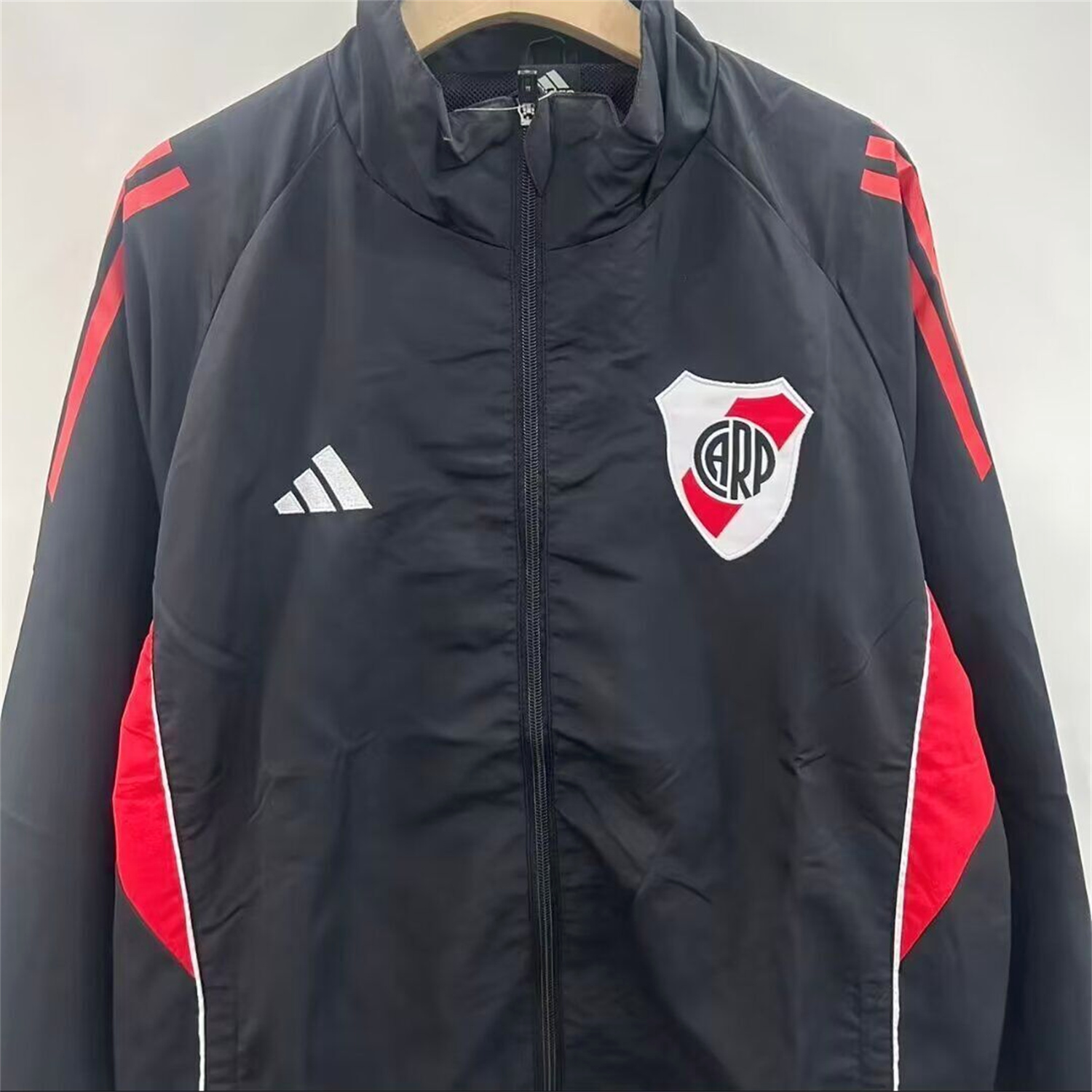 AlphaJersey-River Plate 25-26 Training Windbreaker Jacket - Black With Red