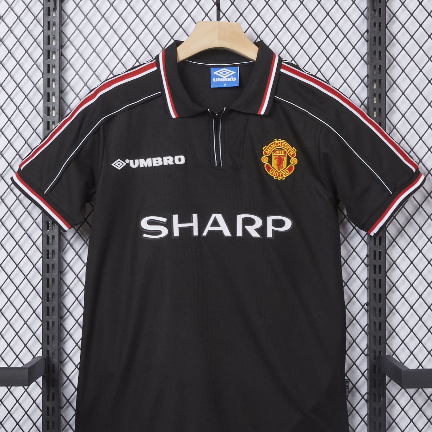 AlphaJersey-Retro Manchester United 1998-99 Black Jersey