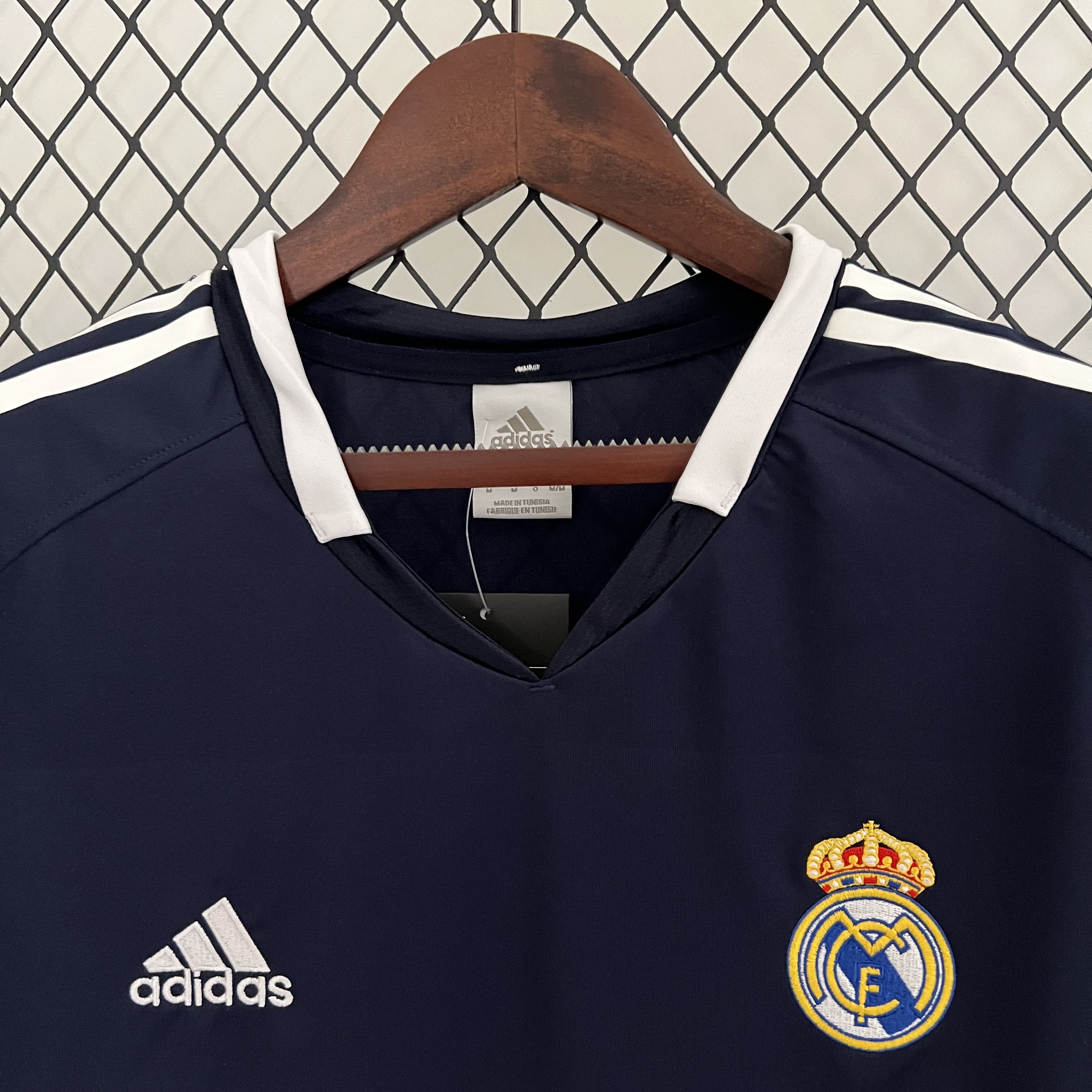 AlphaJersey-Retro Real Madrid 04-05 Away Stadium Jersey