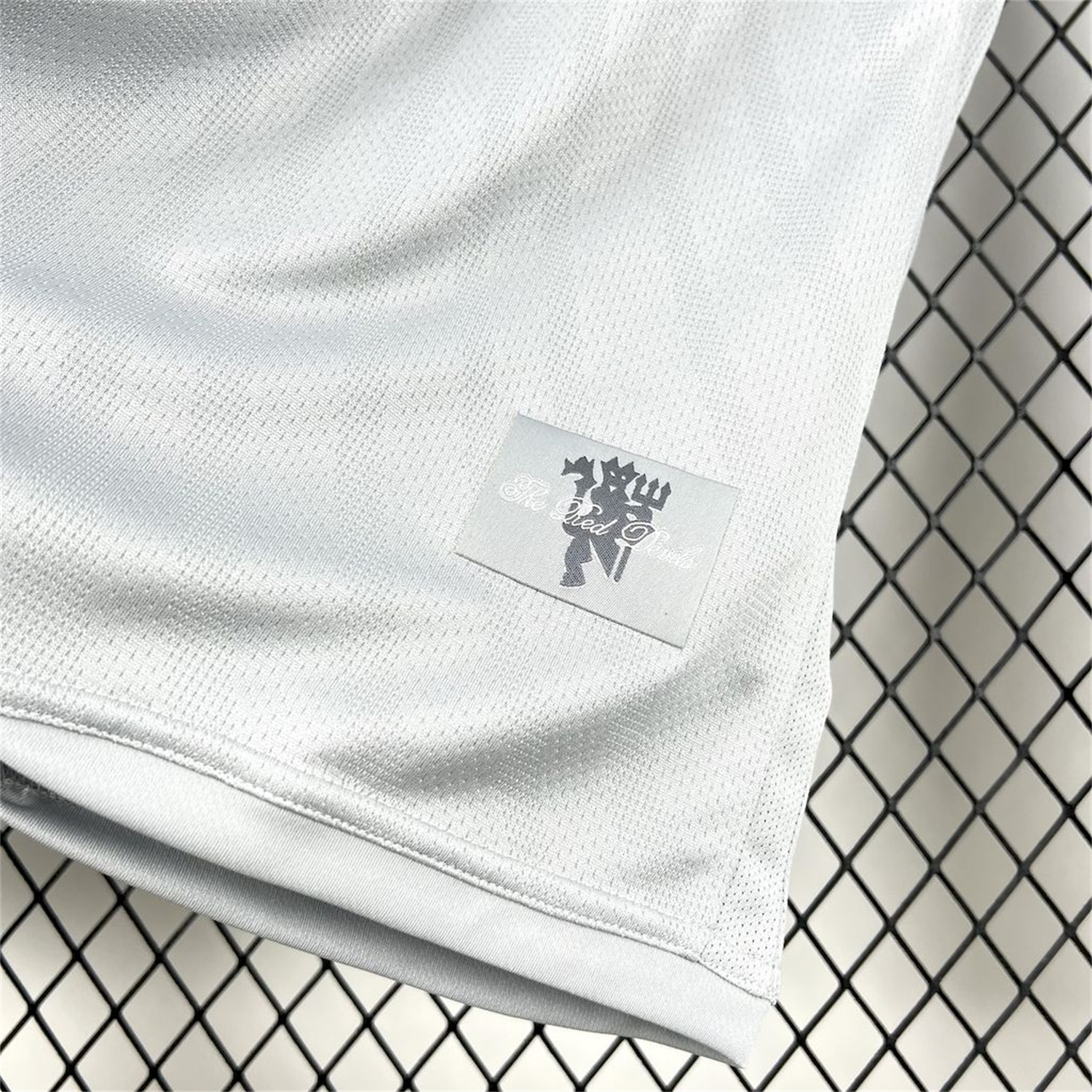 AlphaJersey-Retro Manchester United 2007-08 Grey Goalkeeper Long Sleeves Jersey
