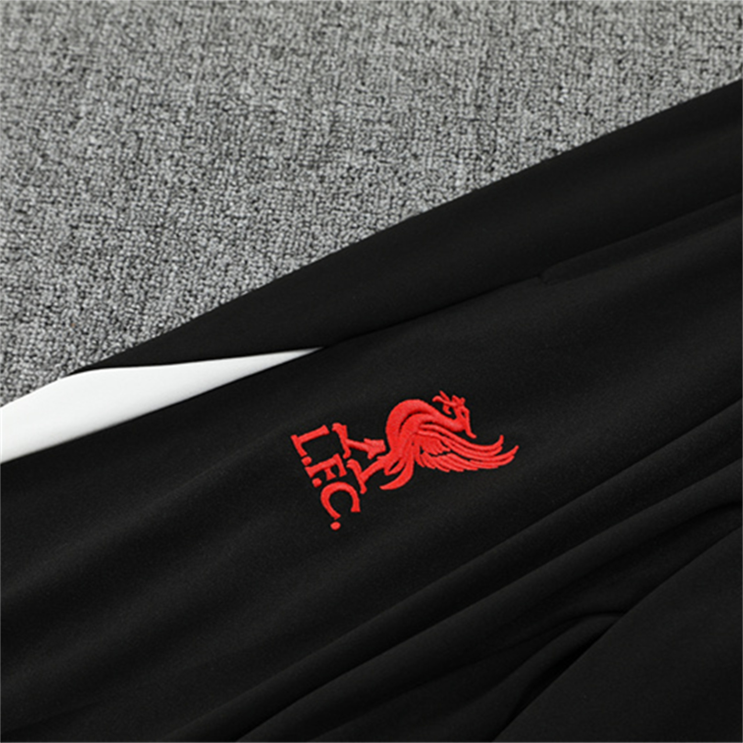 AlphaJersey-Liver.pool 25-26 Kids Long Sleeve Training Set - Player Version - White Top & Black Pants