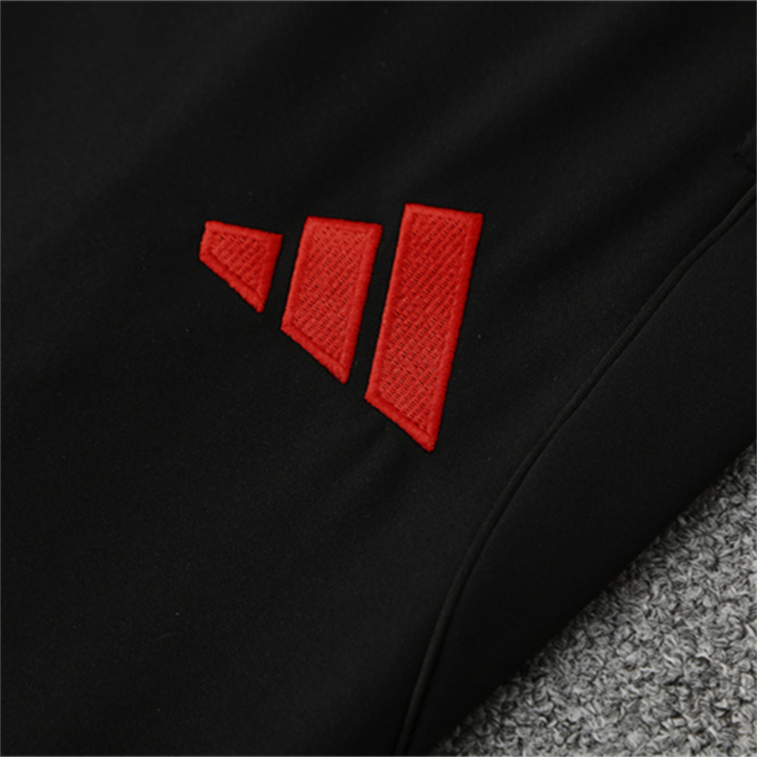 AlphaJersey-Liver.pool 25-26 Long Sleeve Training Set - Black Top & Black Pants