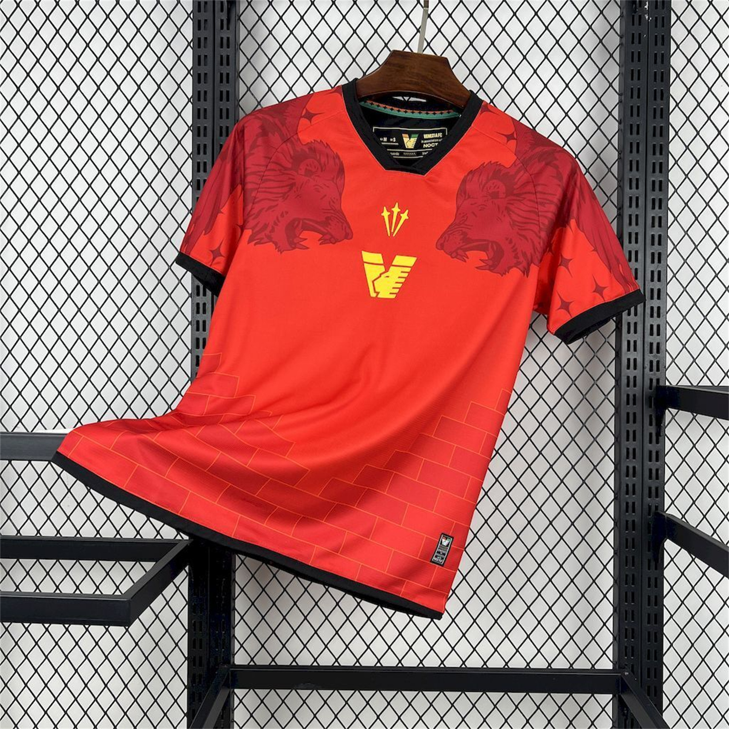 AlphaJersey-Venezia FC 25-26 Fourth Red Unsponsored Jersey - Fans Version