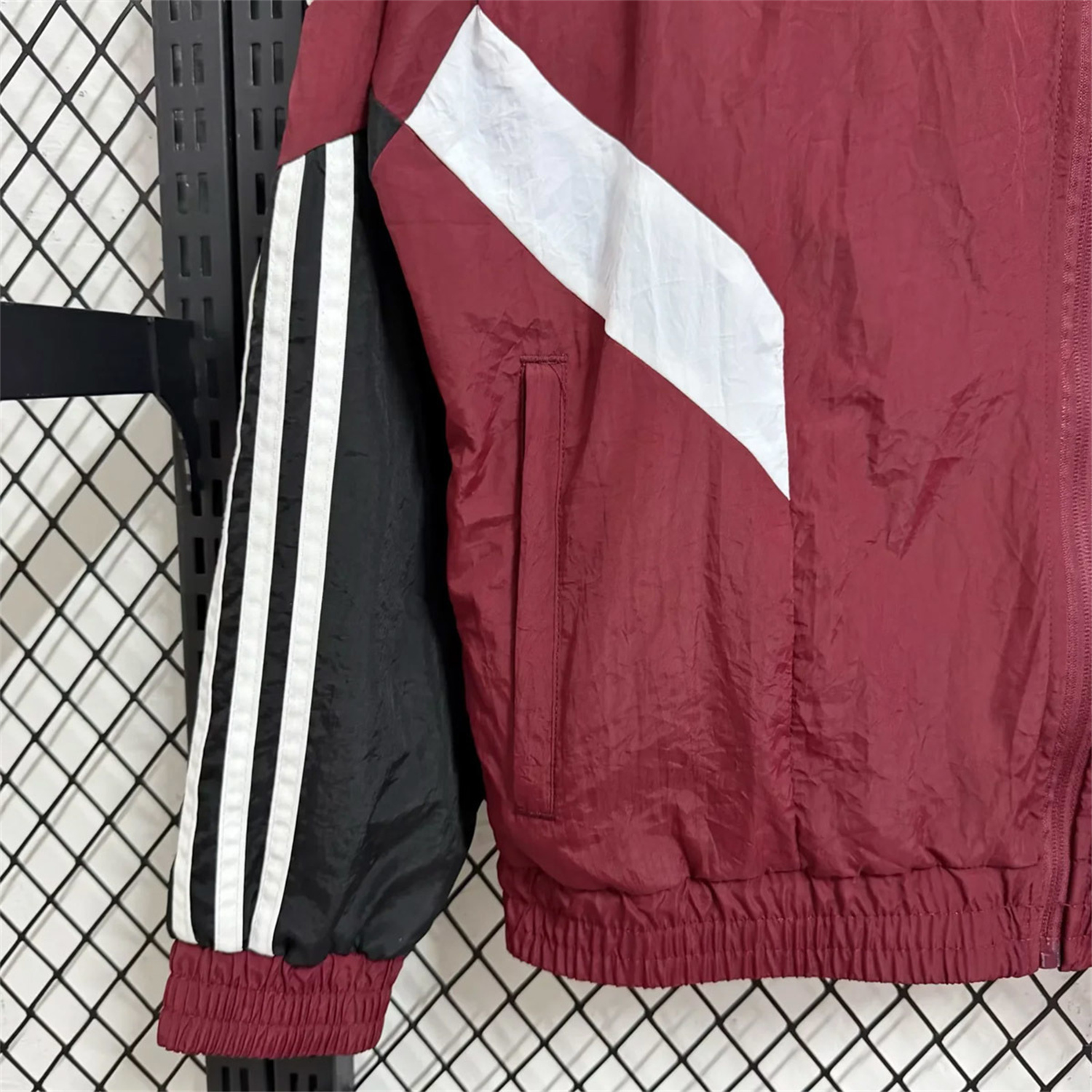 AlphaJersey-Ajax 25-26 Training Windbreaker Jacket - Wine Red