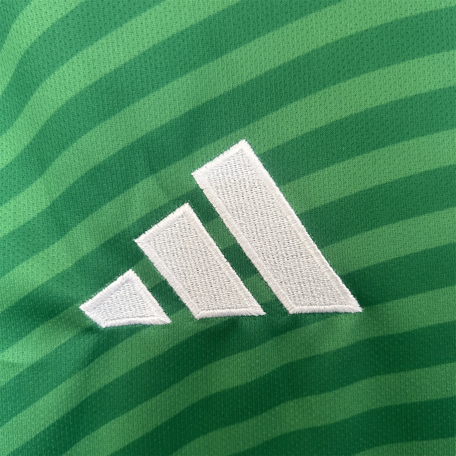 AlphaJersey-Newcastle United 25-26 Away Jersey - Fans Version