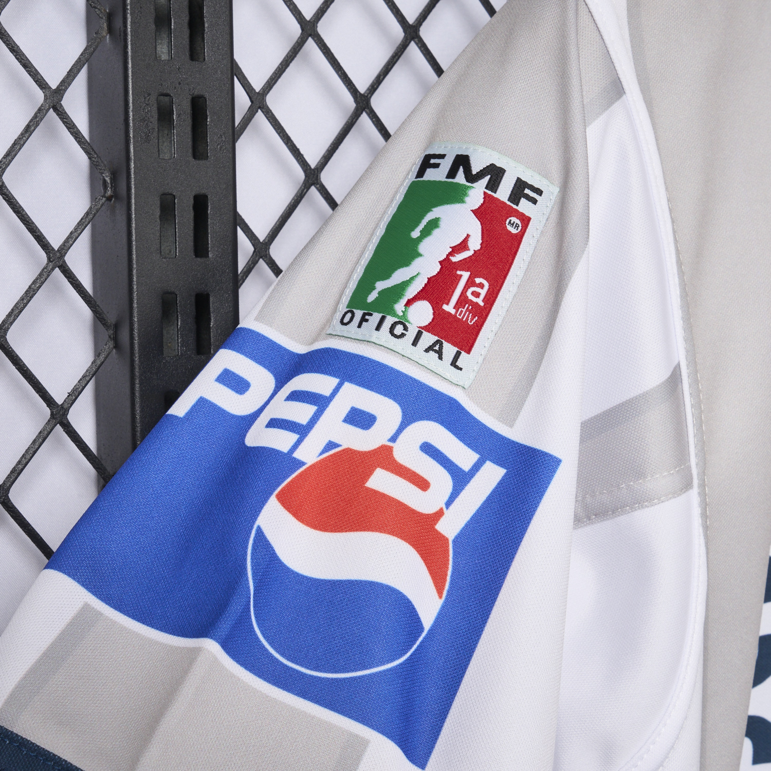 AlphaJersey-Retro Pachuca 2001-02 Away Jersey