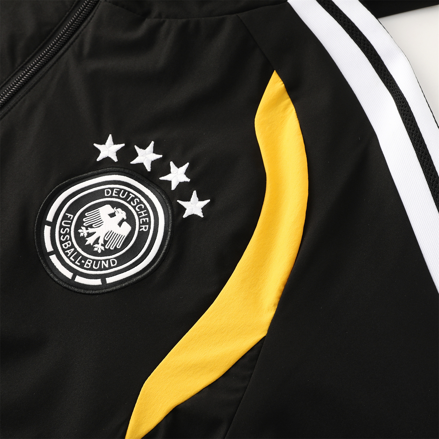 AlphaJersey-Germany 2026 Hooded Windbreaker Training Set - Black Red Top and Pants