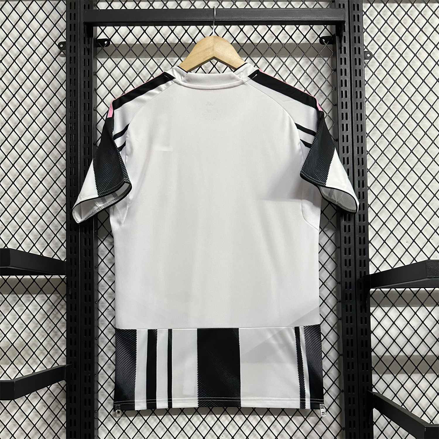 AlphaJersey-Juventus 25-26 Home Unsponsored Jersey - Fans Version