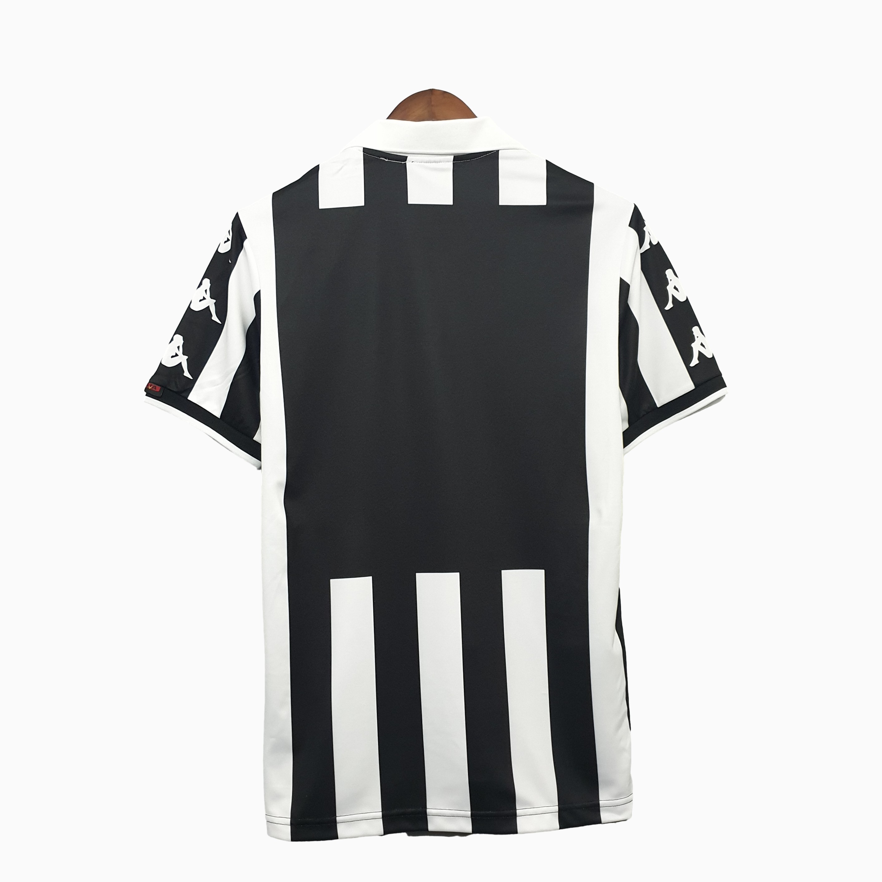 AlphaJersey-Retro Juventus 1999-00 Home Stadium Jersey
