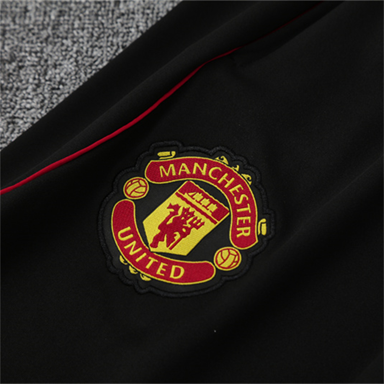 AlphaJersey-Manchester United 25-26 Long Sleeves Training Set - Red Top & Black Pants