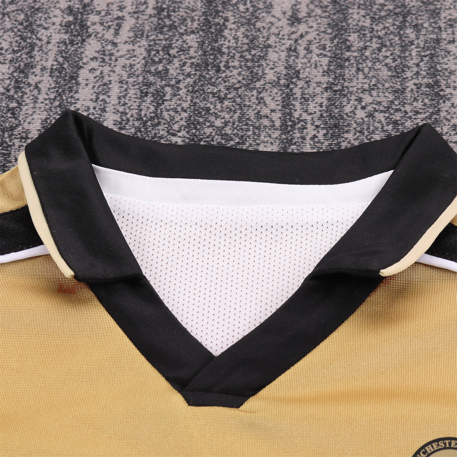 AlphaJersey-Retro Manchester United 2001-02 100th Centery Kids Kit - Yellow