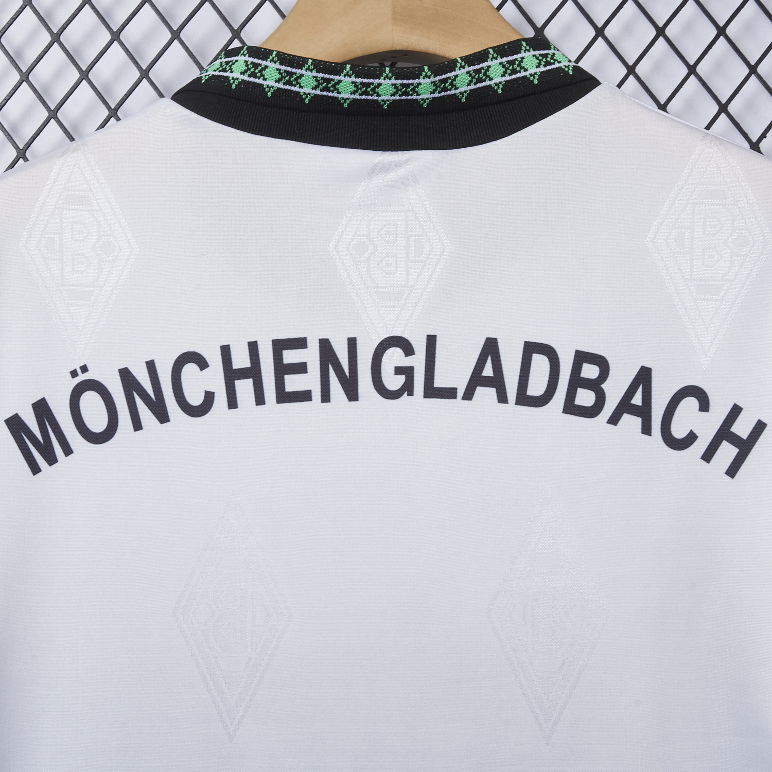 AlphaJersey-Retro Borussia Mönchengladbach 1995-96 Home Jersey