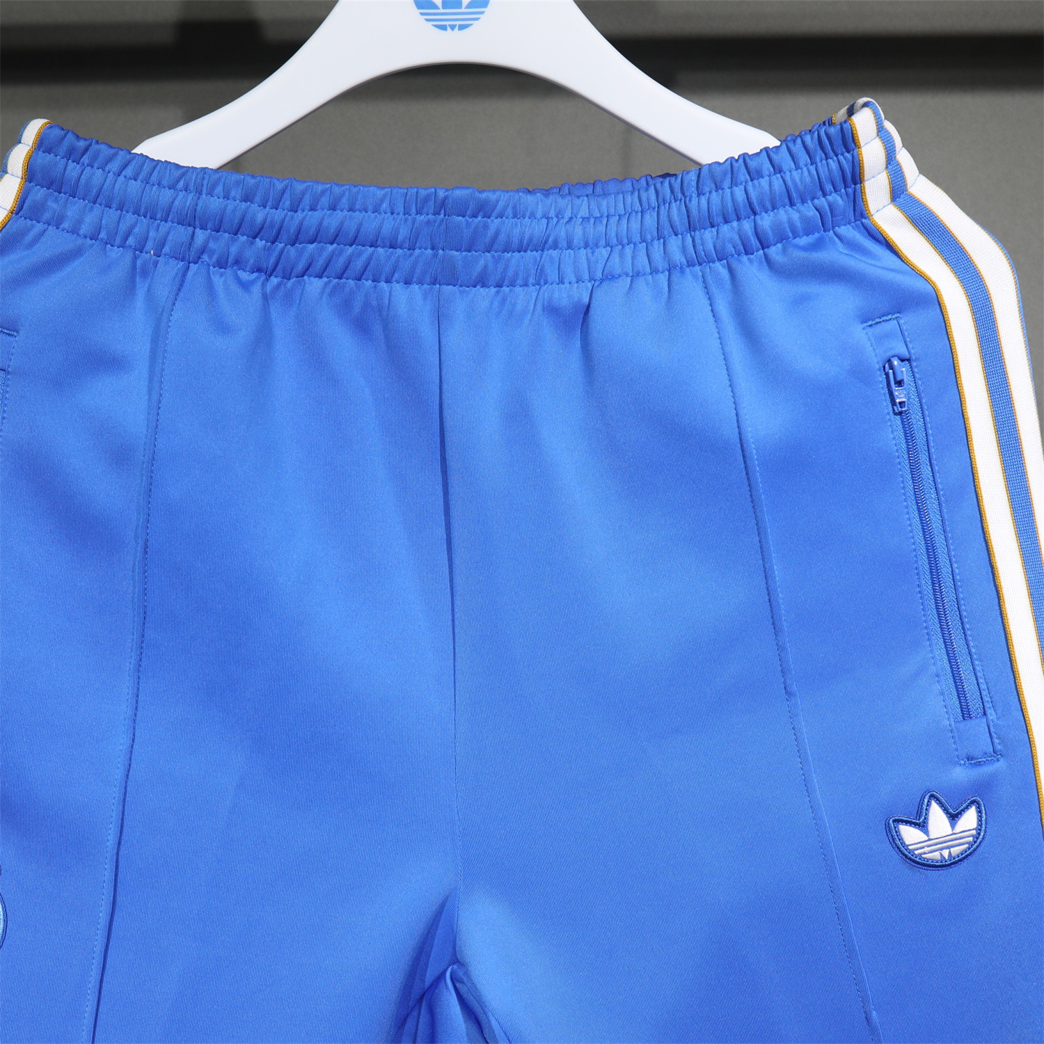 AlphaJersey-Real Madrid 25-26 Pure Color Training Set - Blue Top and Blue Pants