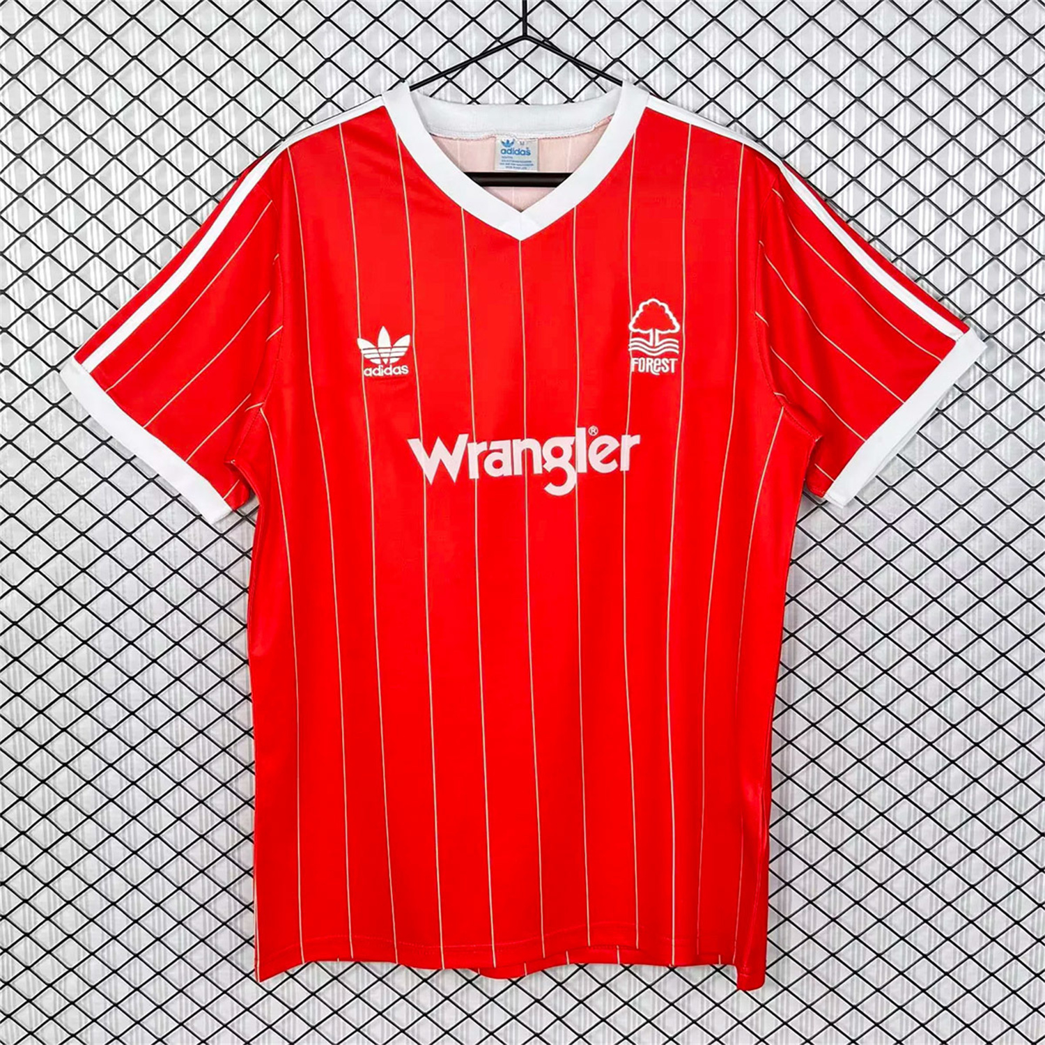 AlphaJersey-Retro Nottingham Forest 1982-84 Home Jersey