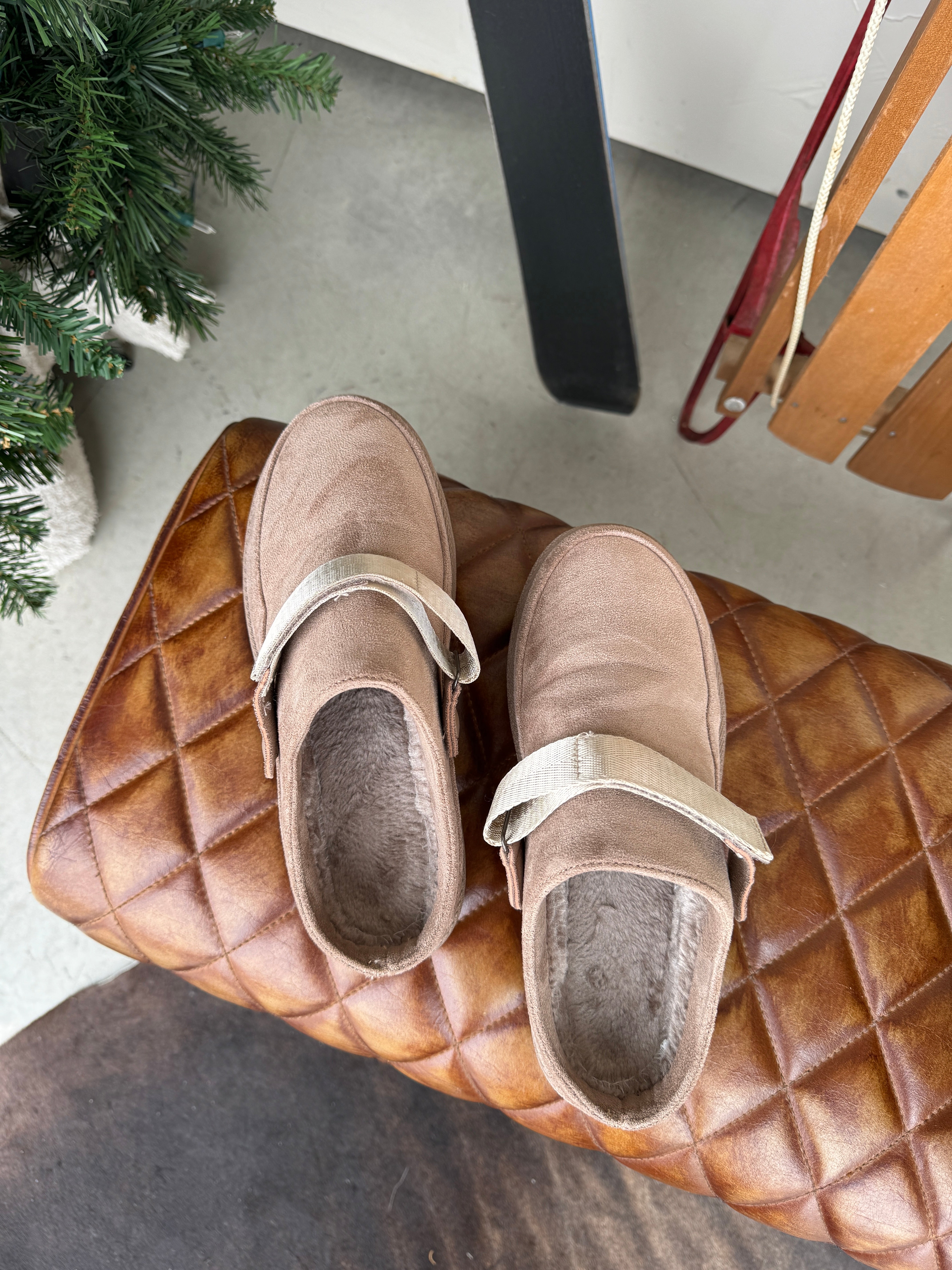 Slip On Faux-Fur Lined Mules | Elegant Women's Fashion by coolavocek