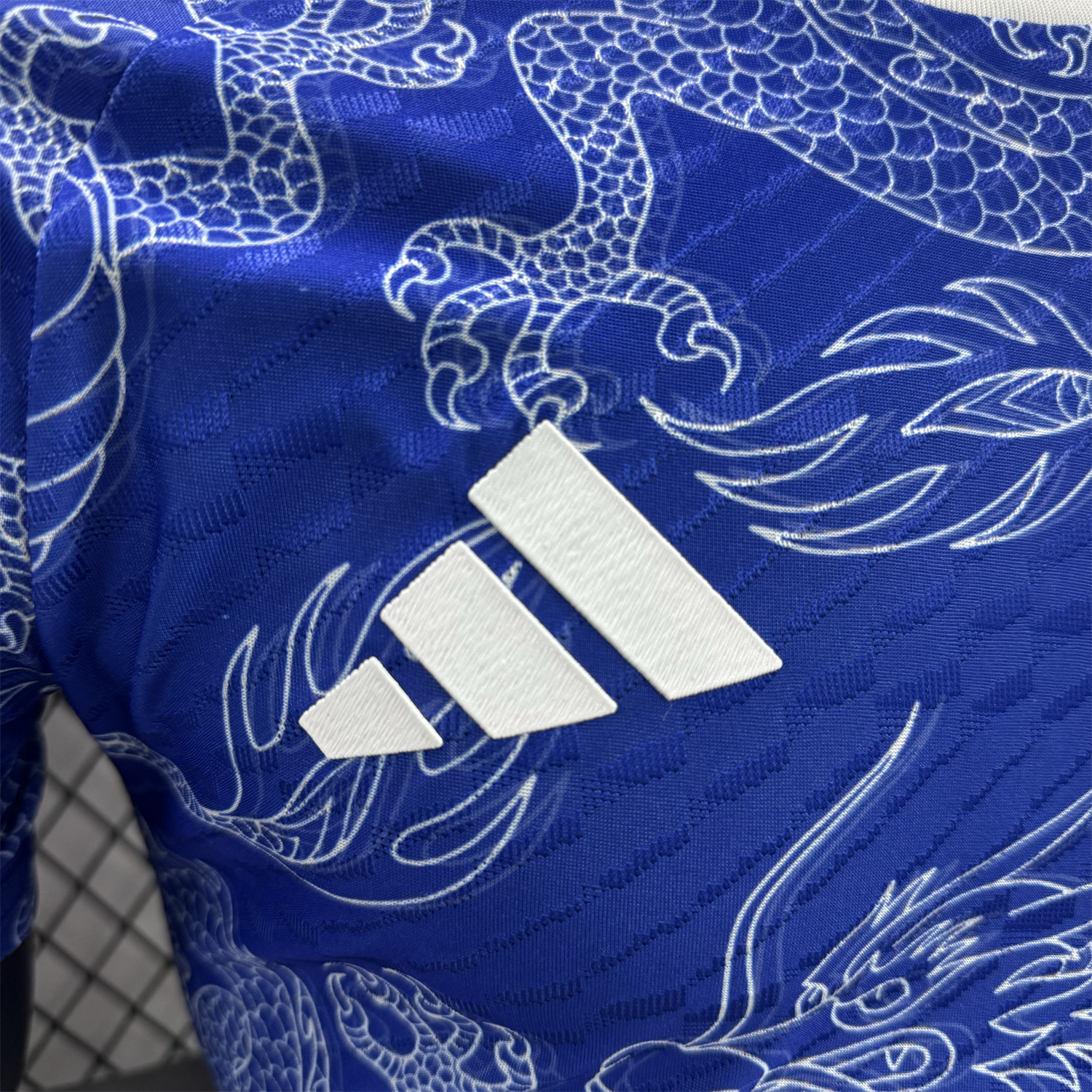 AlphaJersey-Japan 25-26 White Dragon Pattern Blue Special Jersey - Player Version