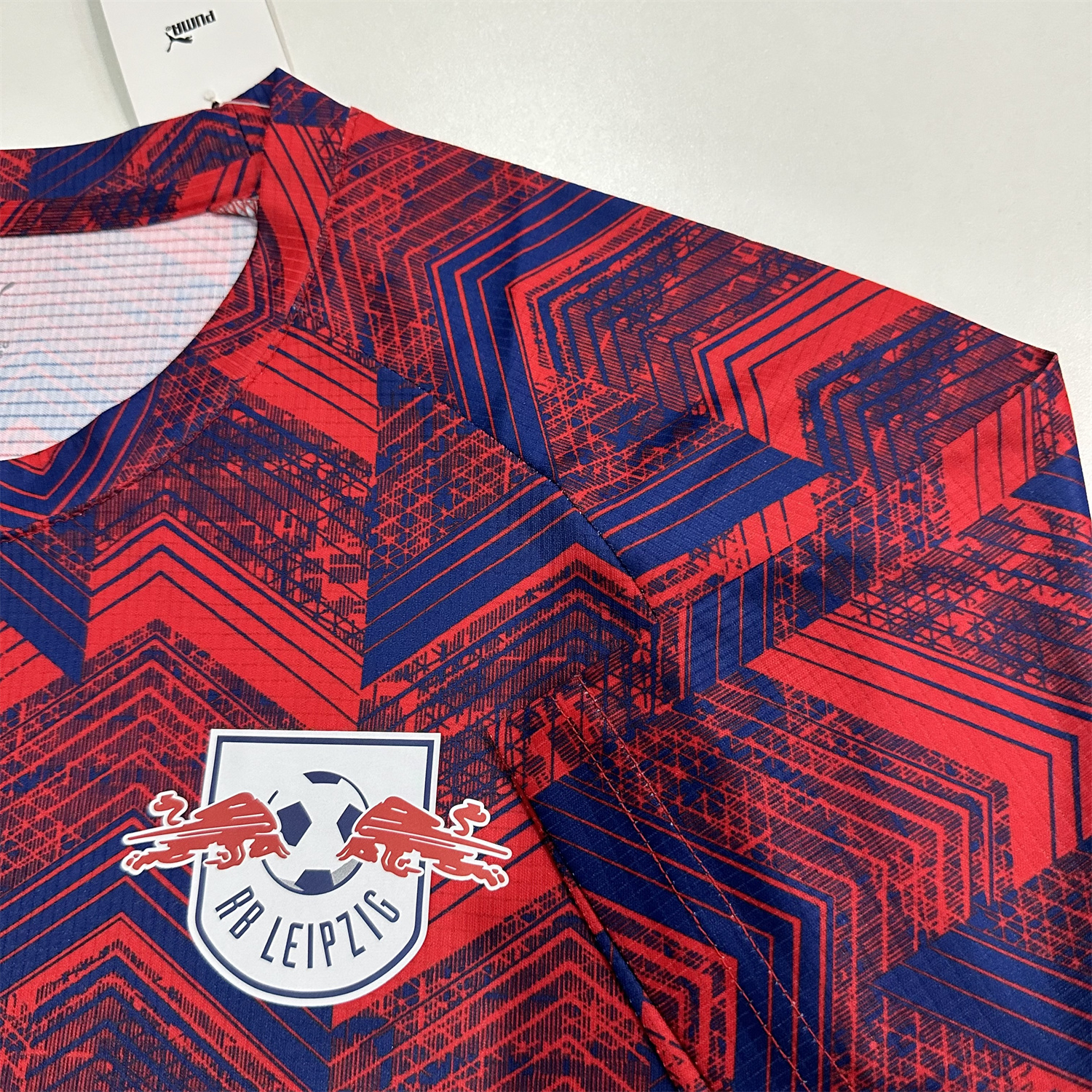 AlphaJersey-RB Leipzig 25-26 Pre-Match Red Blue Training Jersey - Fans Version