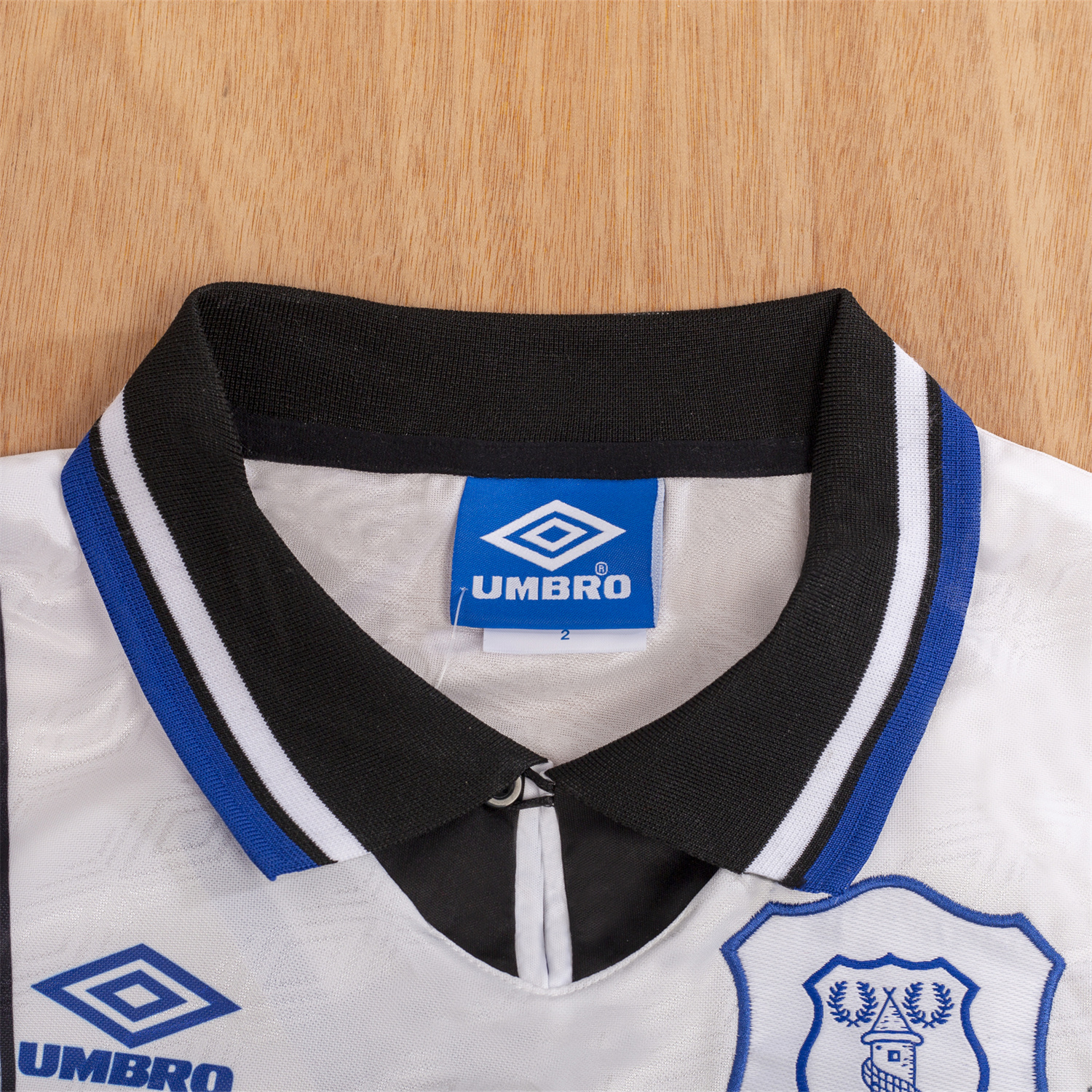AlphaJersey-Retro Everton 1994-95 Away Jersey