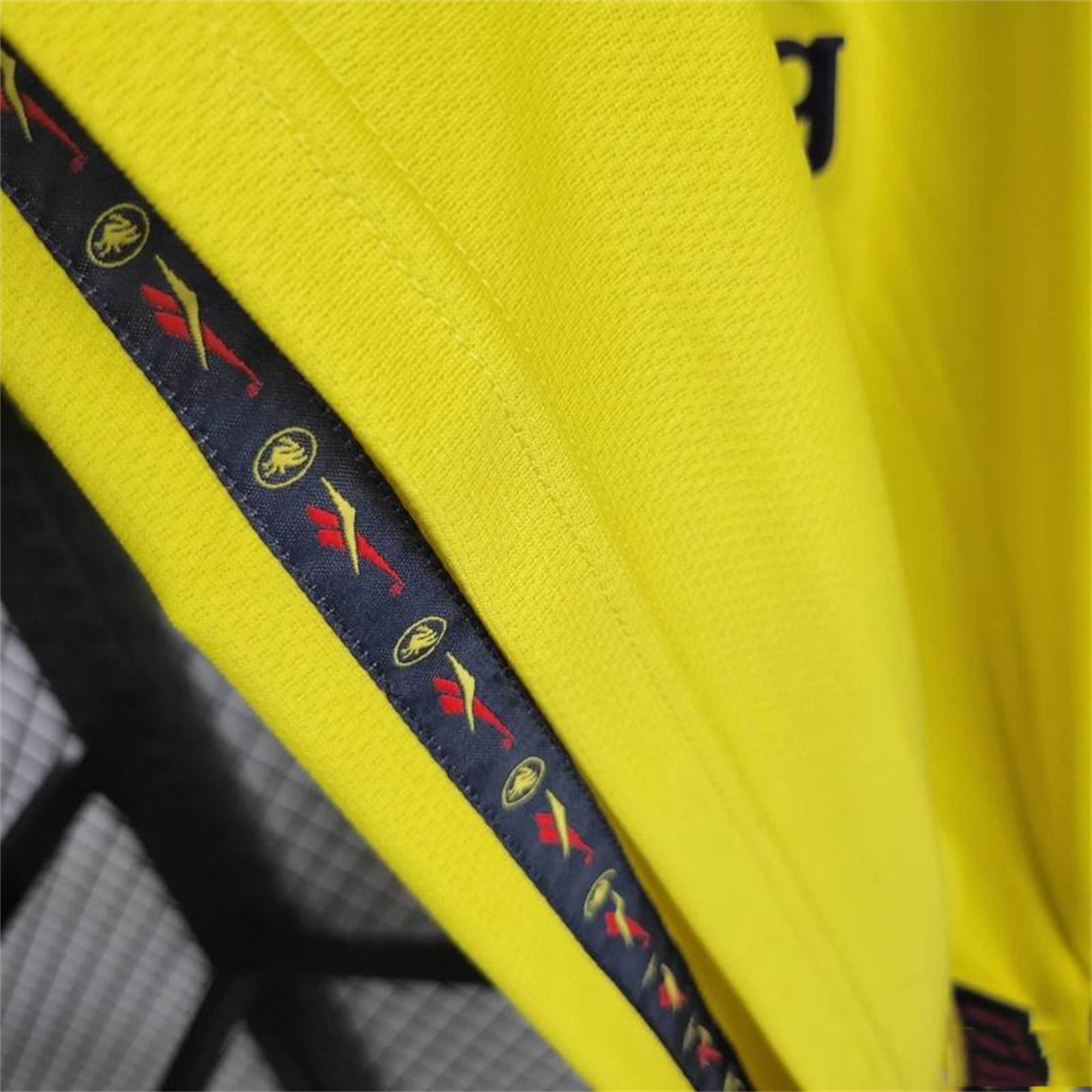 AlphaJersey-Retro Liver.pool 1997-99 Third Jersey
