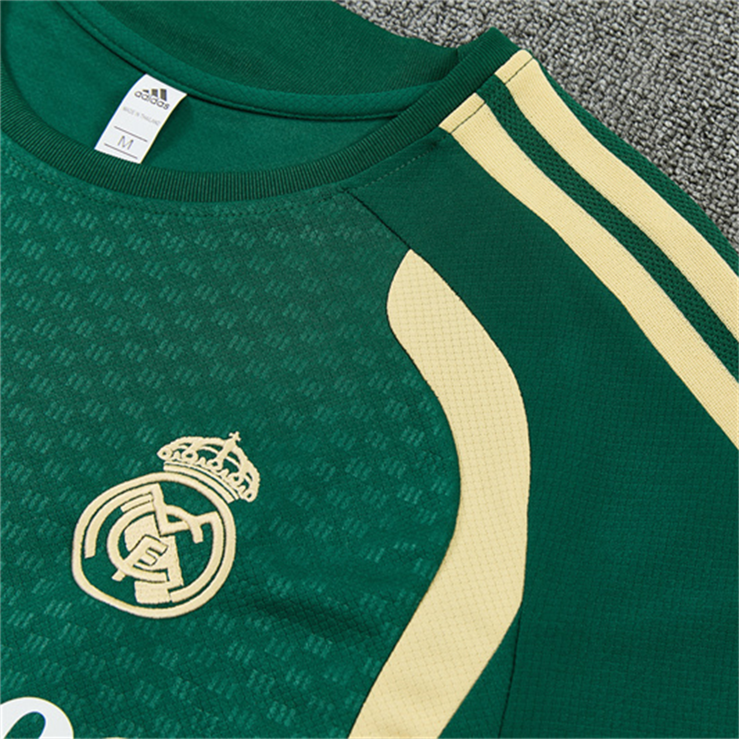 AlphaJersey-Real Madrid 26-27 Short-Sleeve Training Set - Green Top & Green Shorts