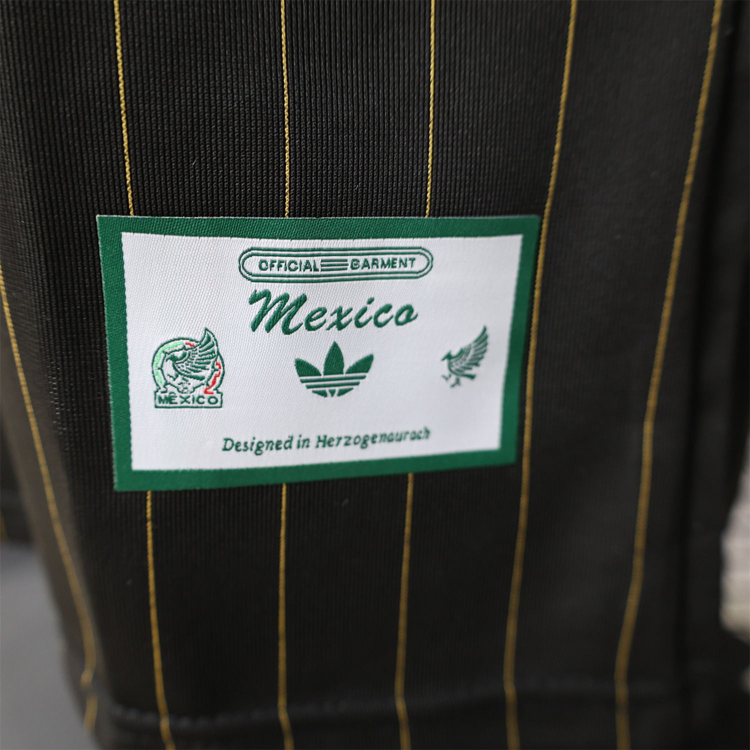 AlphaJersey-Mexico 2026 Terrace Icon Retro Casual Style Black Jersey - Player Version