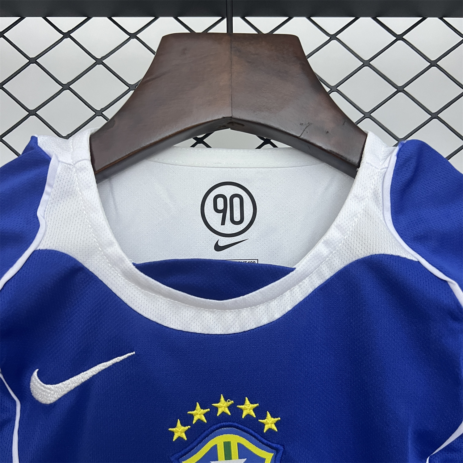 AlphaJersey-Retro Brazil 2004 Away Kids Kit