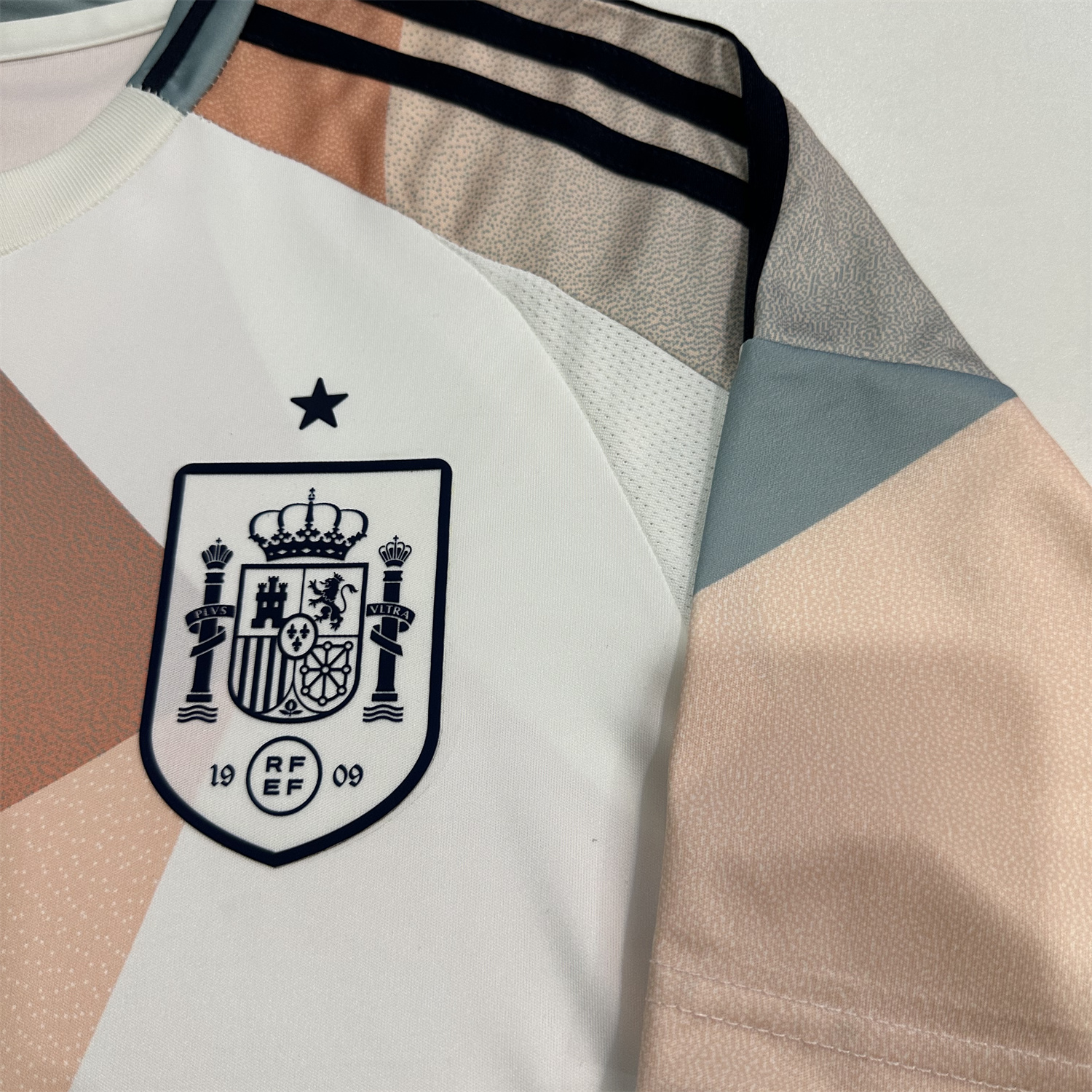 AlphaJersey-Spain 2025 Women's Team Away Jersey - Men's Fans Version