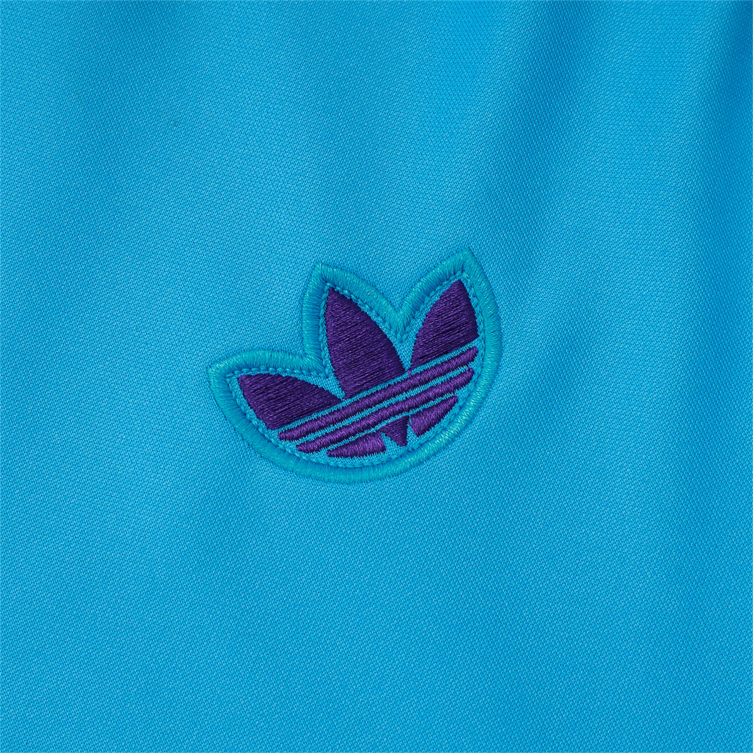 AlphaJersey-Real Madrid 25-26 Throwback Trefoil Jacket Training Tracksuit - Blue Jackets & Purple Pants