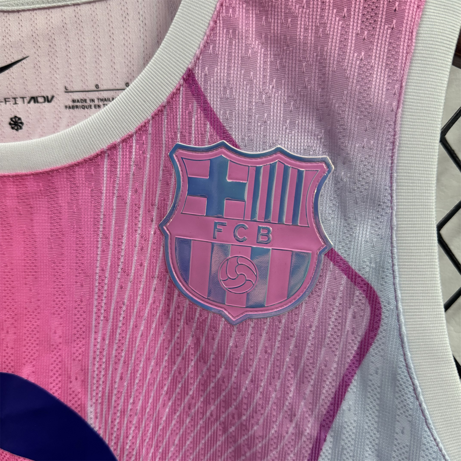 AlphaJersey-Women's Barcelona 25-26 T90 Pink Yoga Vest