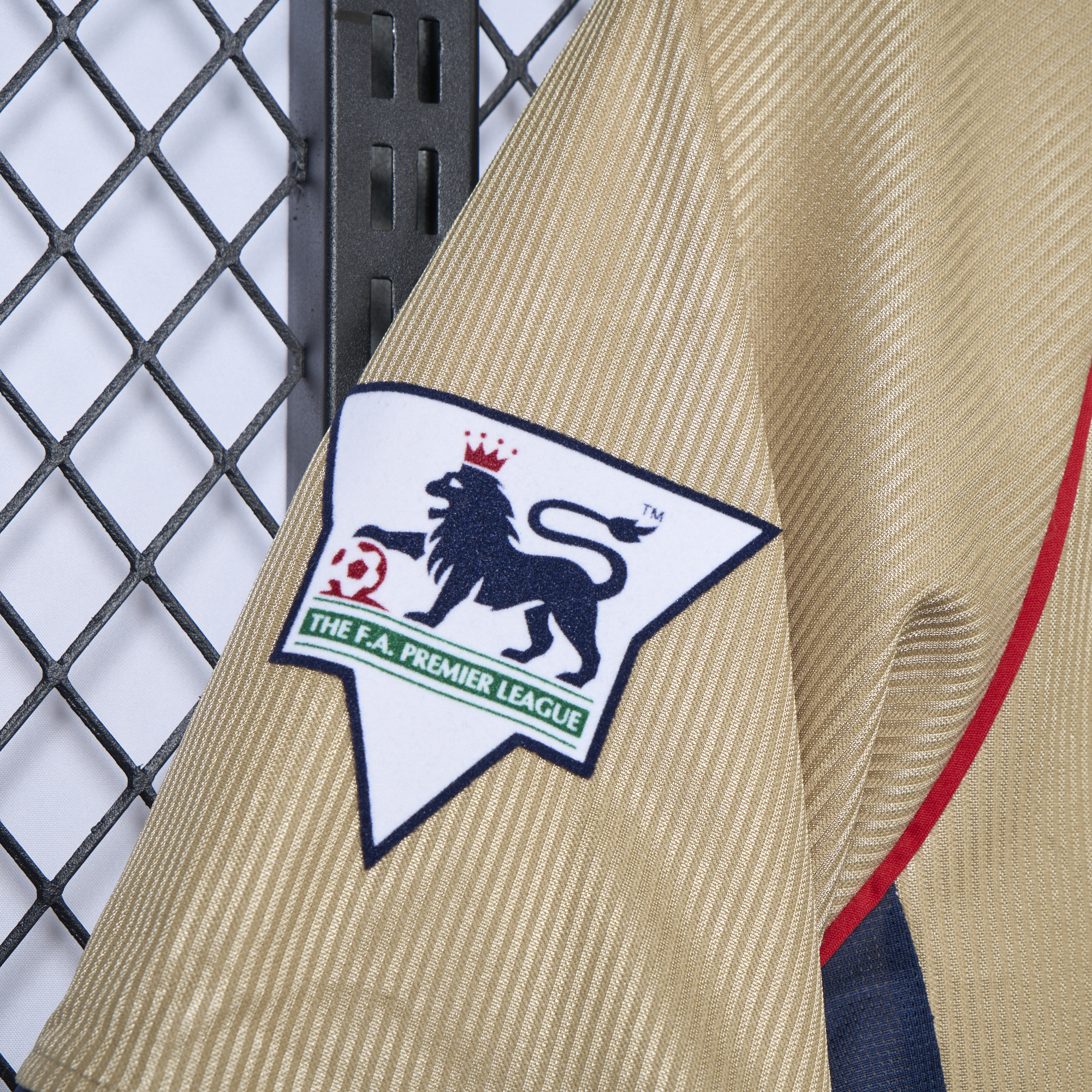 AlphaJersey-Retro Arsenal 2001-02 Away Stadium Jersey