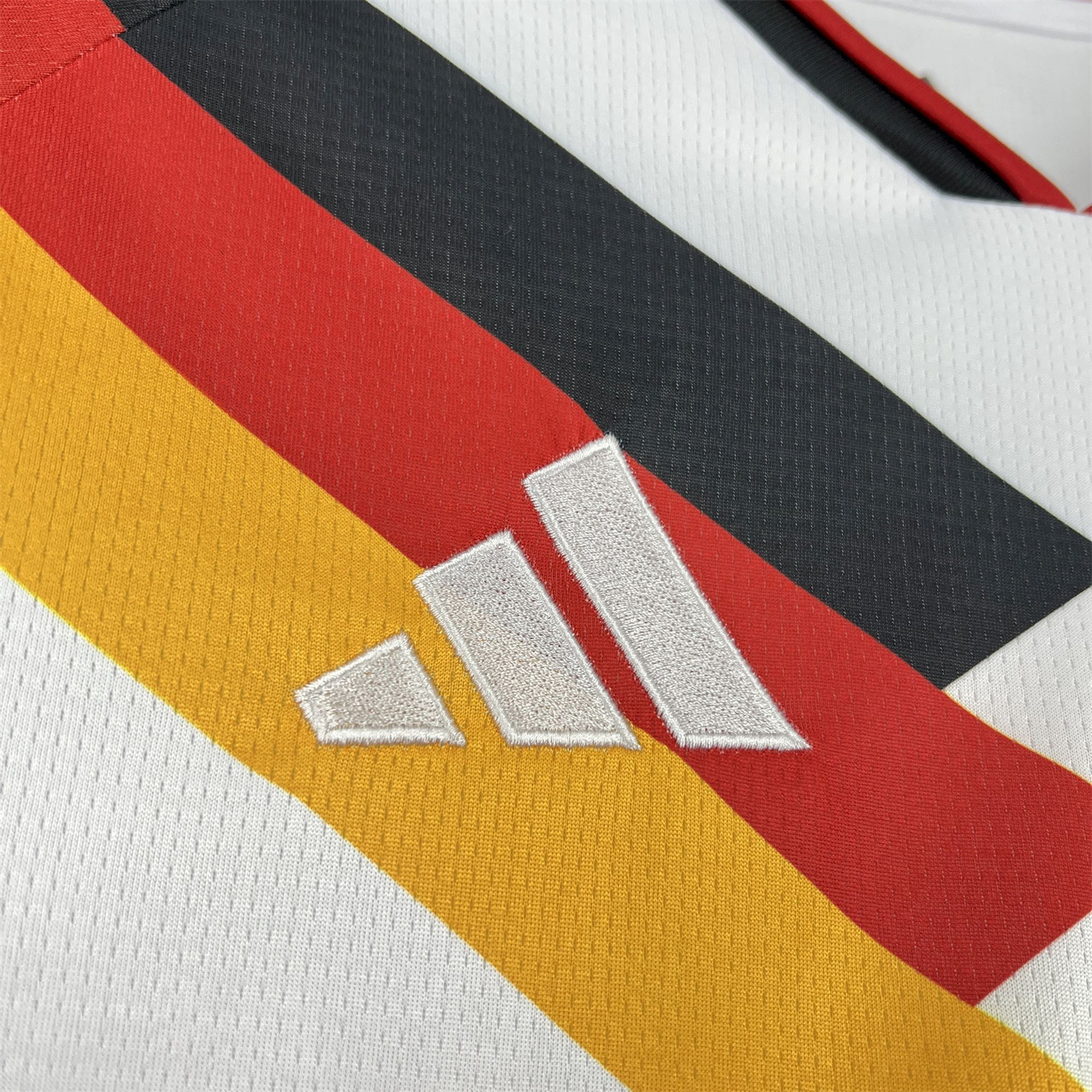 AlphaJersey-Germany 2026 Home Long Sleeves Jersey - Fans Version