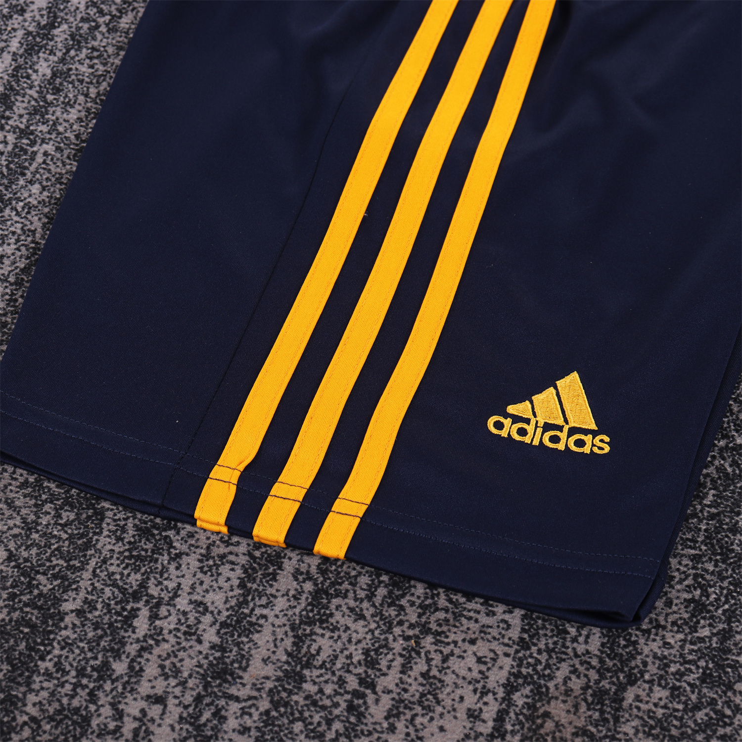 AlphaJersey-Retro Newcastle United 1997-99 Home Kids Kit
