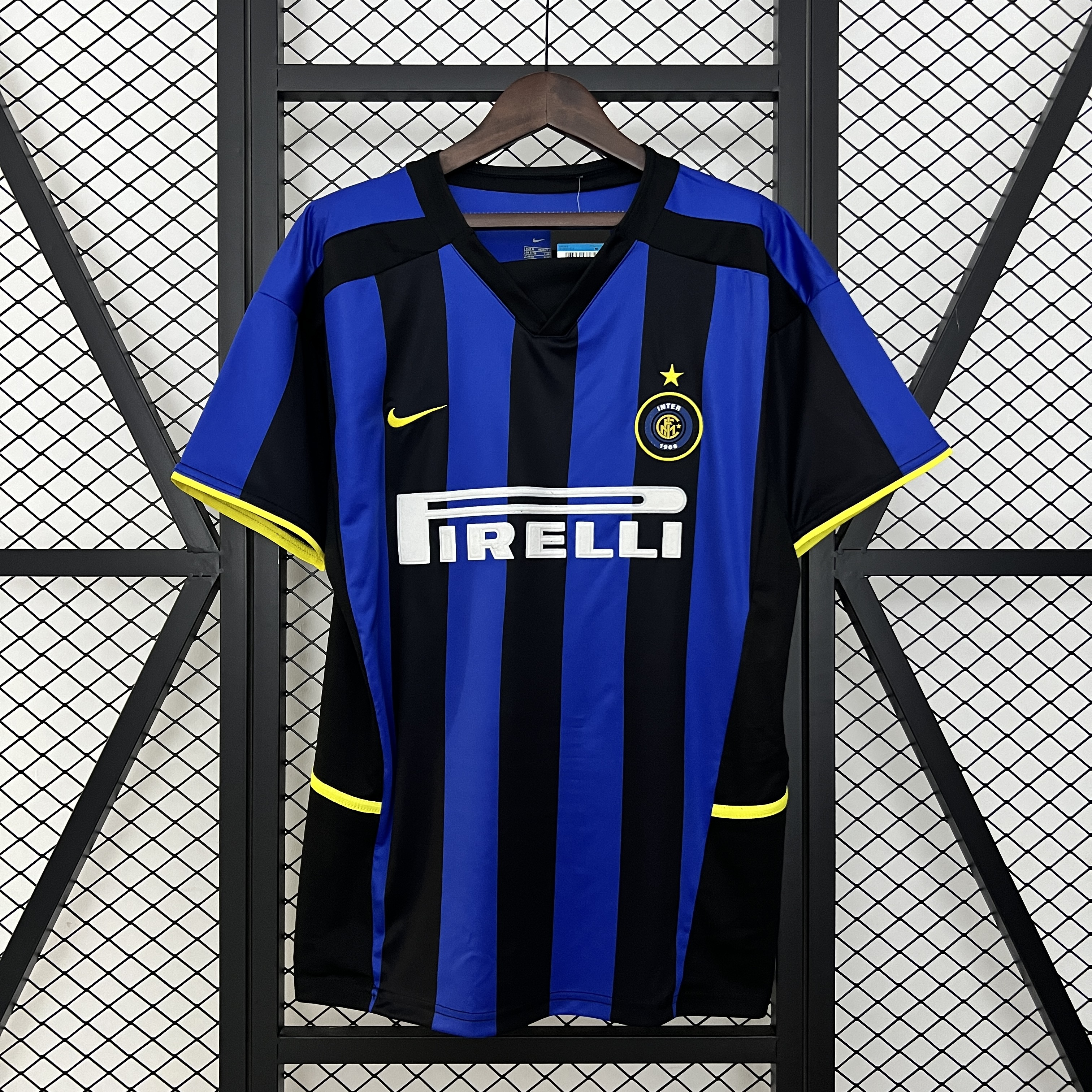 AlphaJersey-Retro Inter Milan 2002-03 Home Jersey