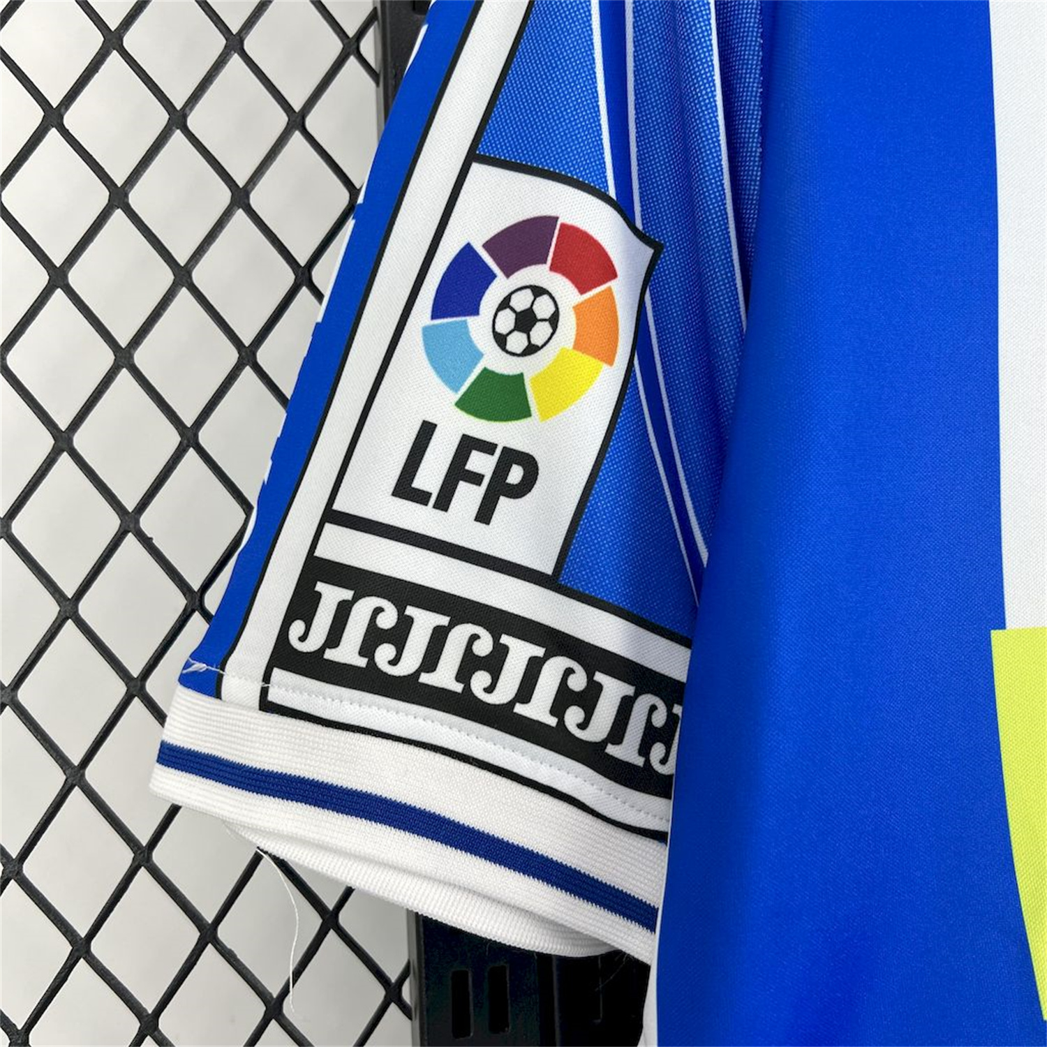 AlphaJersey-Retro CD Leganés 1998-00 Home Jersey