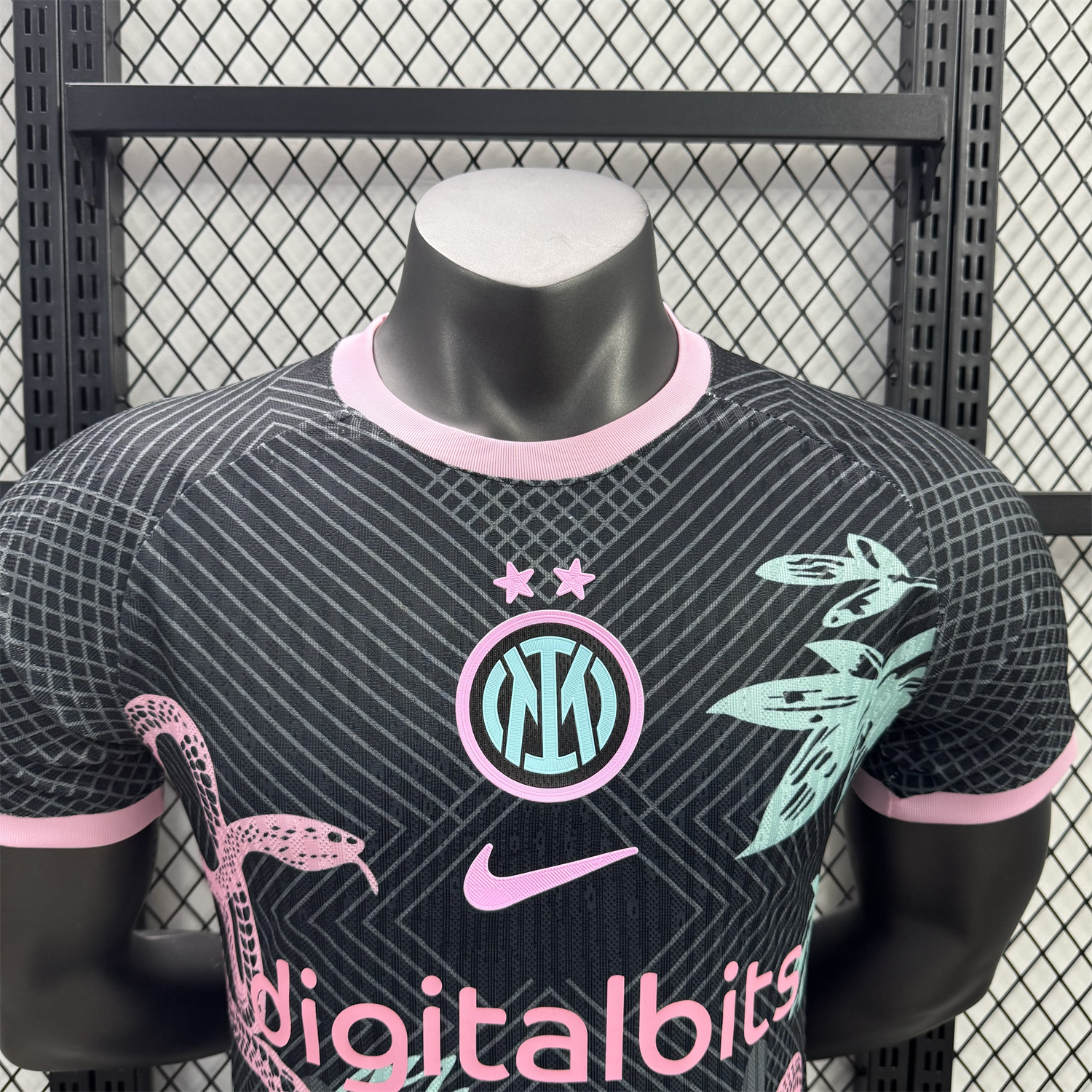AlphaJersey-Inter Milan 25-26 Pink Snake Special Black Jersey - Player Version