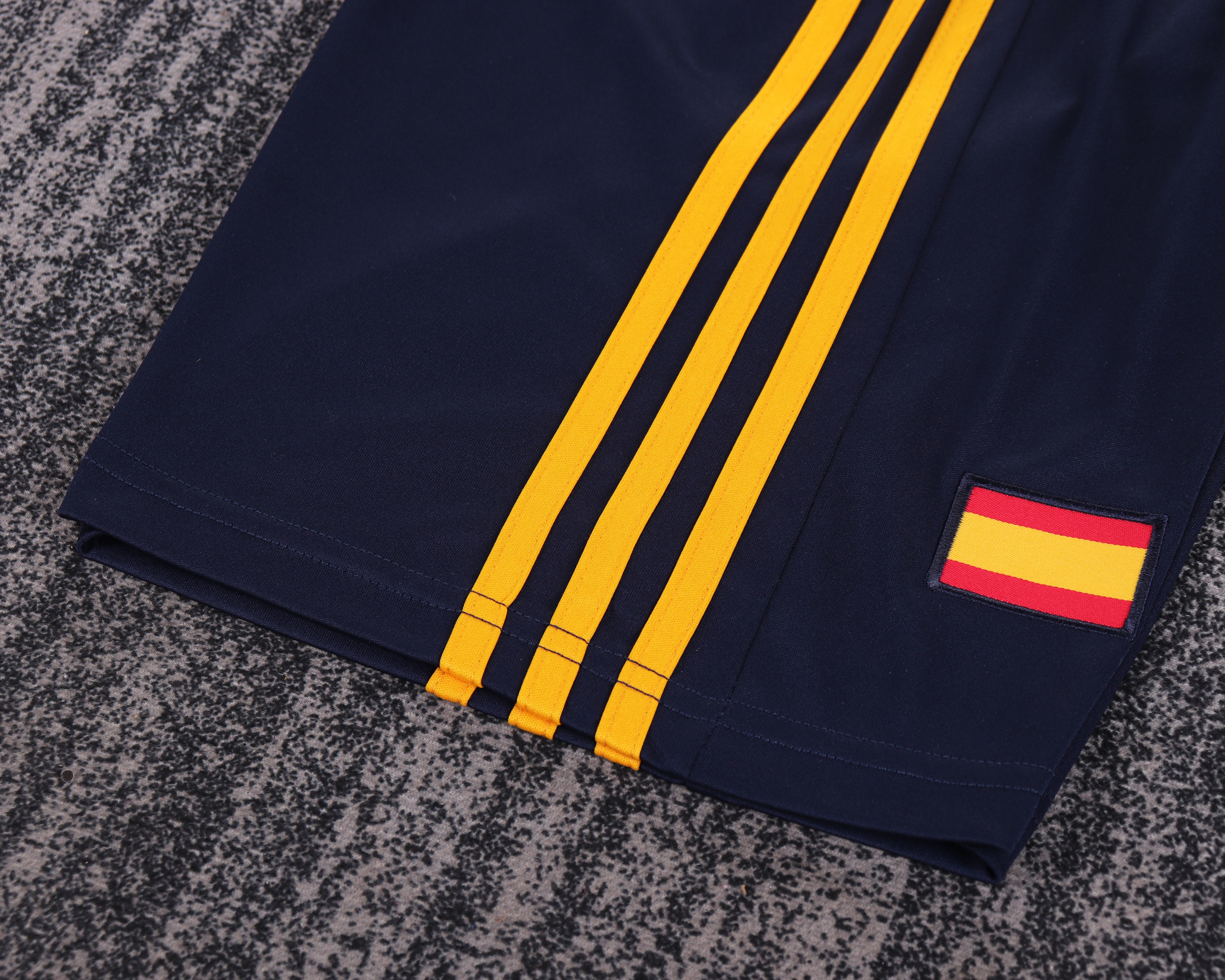 AlphaJersey-Retro Newcastle United 1997-99 Home Kids Kit