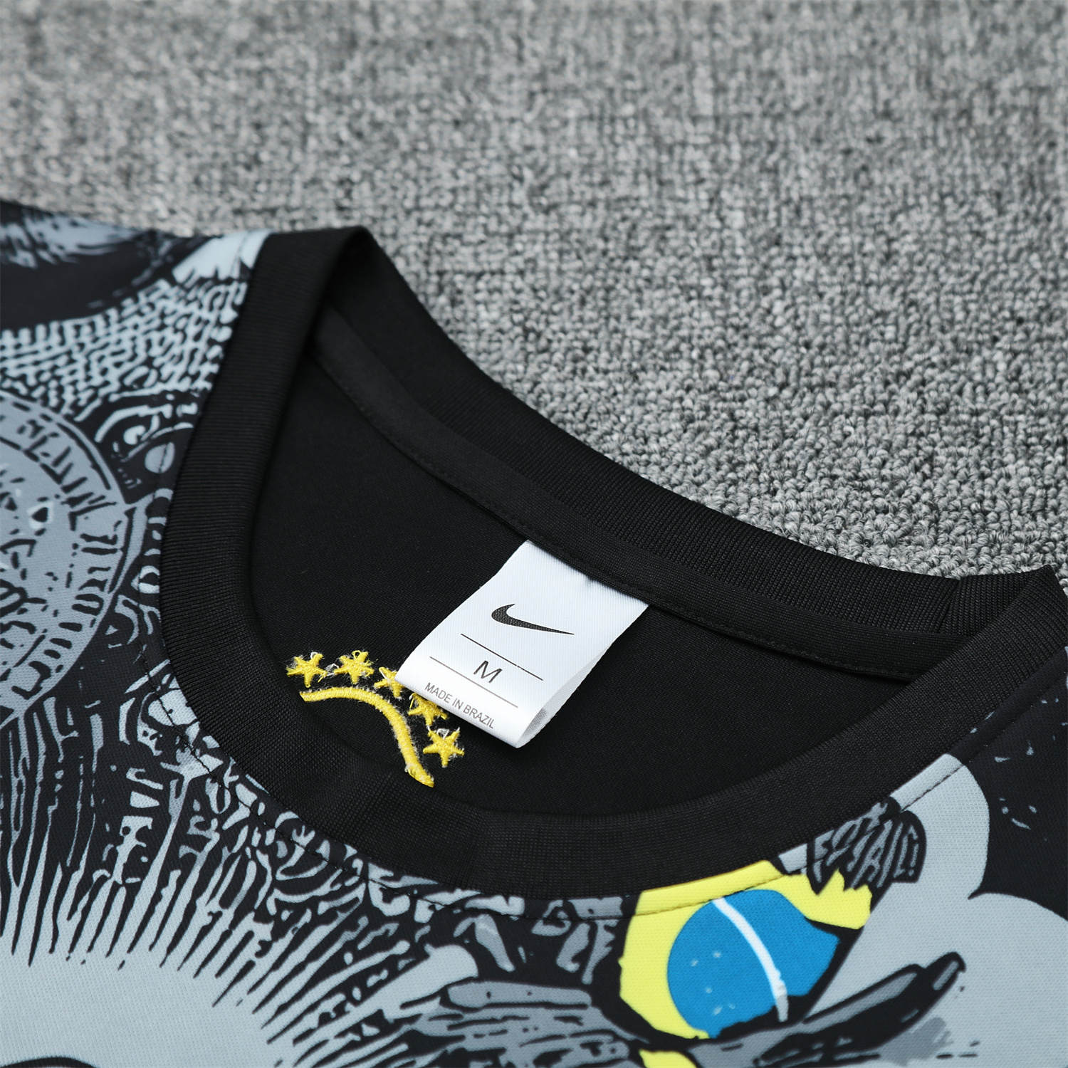 AlphaJersey-Brazil 25-26 Gray Jesus Statue Vest Training Set - Gray Vest & Black Shorts