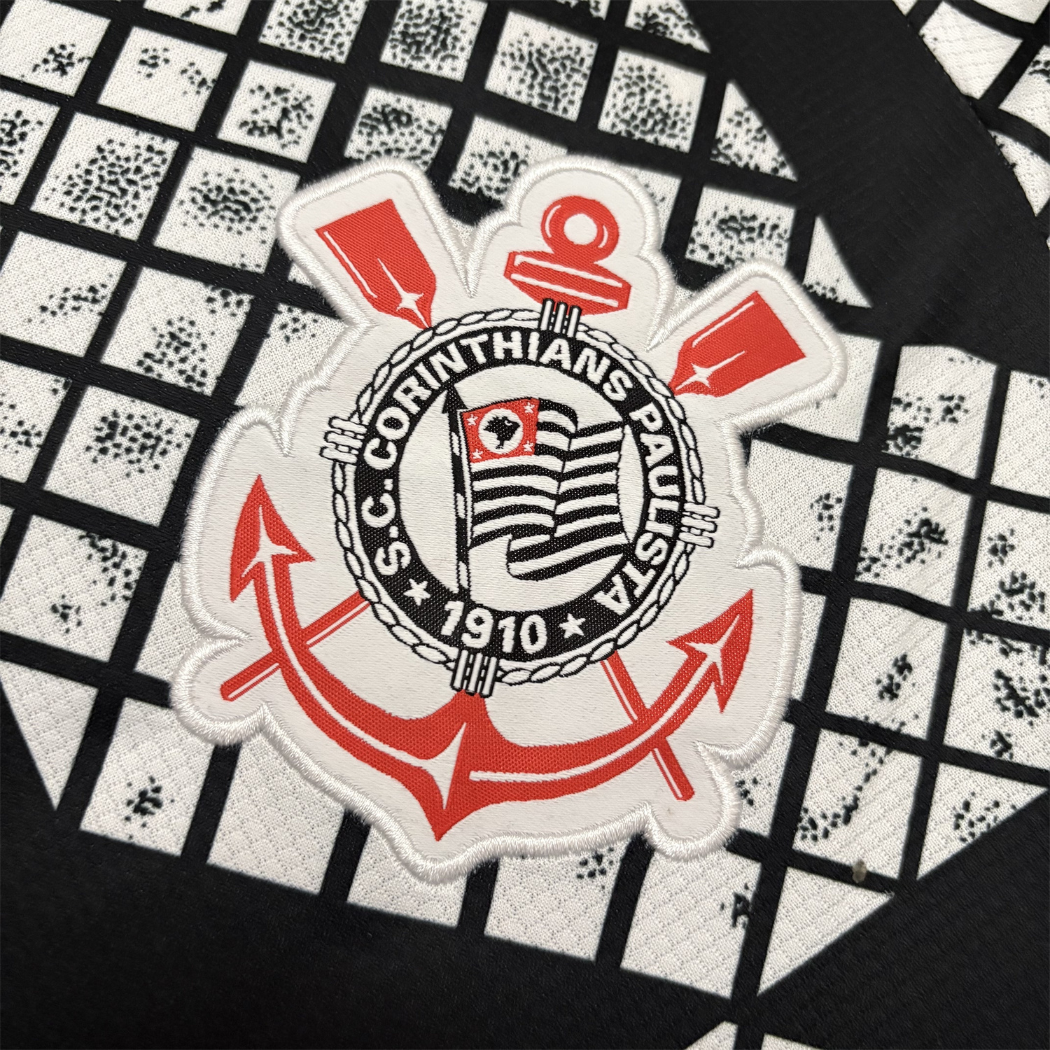 AlphaJersey-Corinthians 2025-26 White And Black Pre-Match Jersey - Fans Version