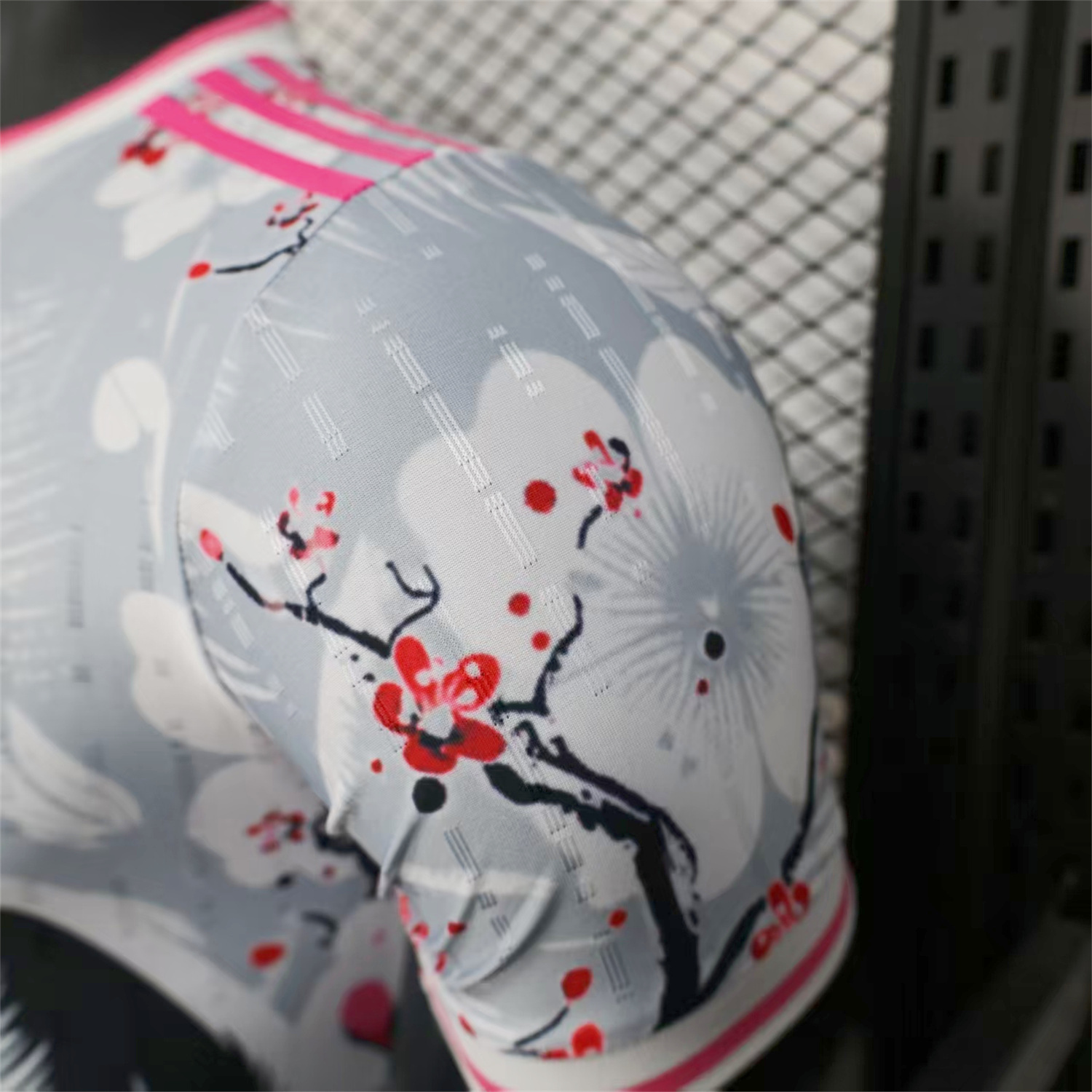 AlphaJersey-Japan 25-26 Pink And White Snow Fox Special Jersey - Player Version