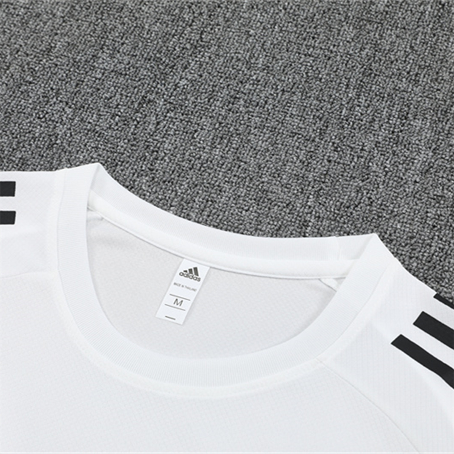 AlphaJersey-Manchester United 25-26 Short-Sleeve Training Set - White Top & Black Shorts