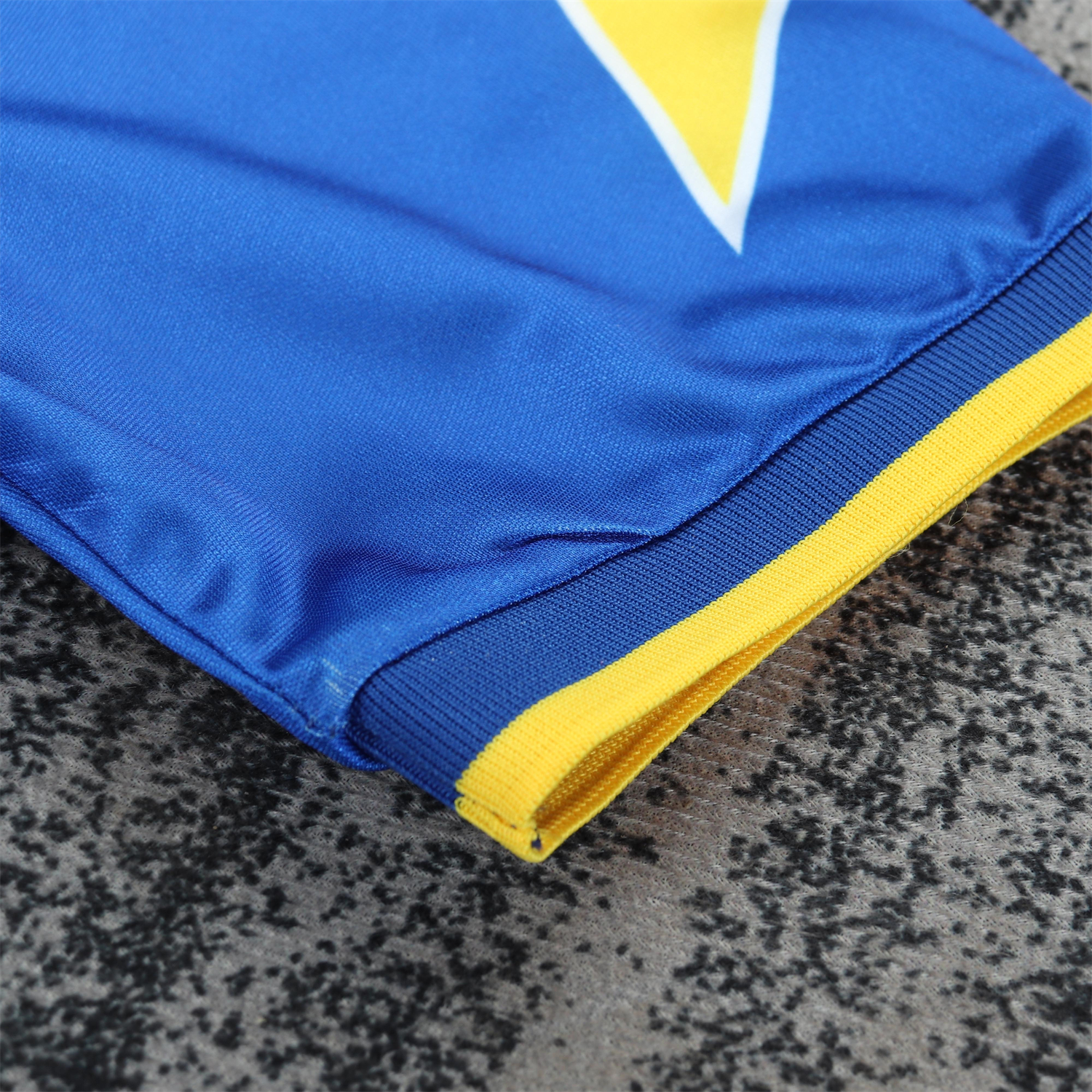 AlphaJersey-Retro Juventus 1995-96 Away Kids Kit
