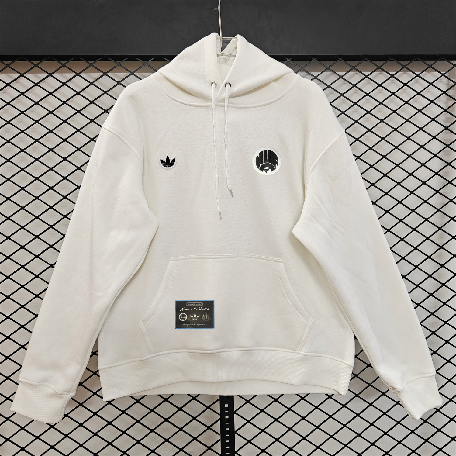 AlphaJersey-Newcastle United 25-26 Originals Terrace Icon Unisex Pullover Hoodie