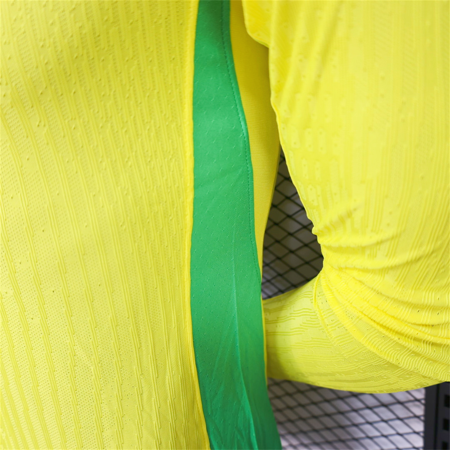 AlphaJersey-Brazil 2025 Women's Team Home Long Sleeves Jersey - Men's Player Version