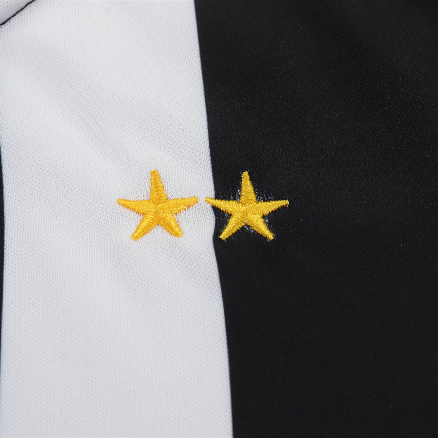 AlphaJersey-Retro Juventus 2004-05 Home Kids Kit