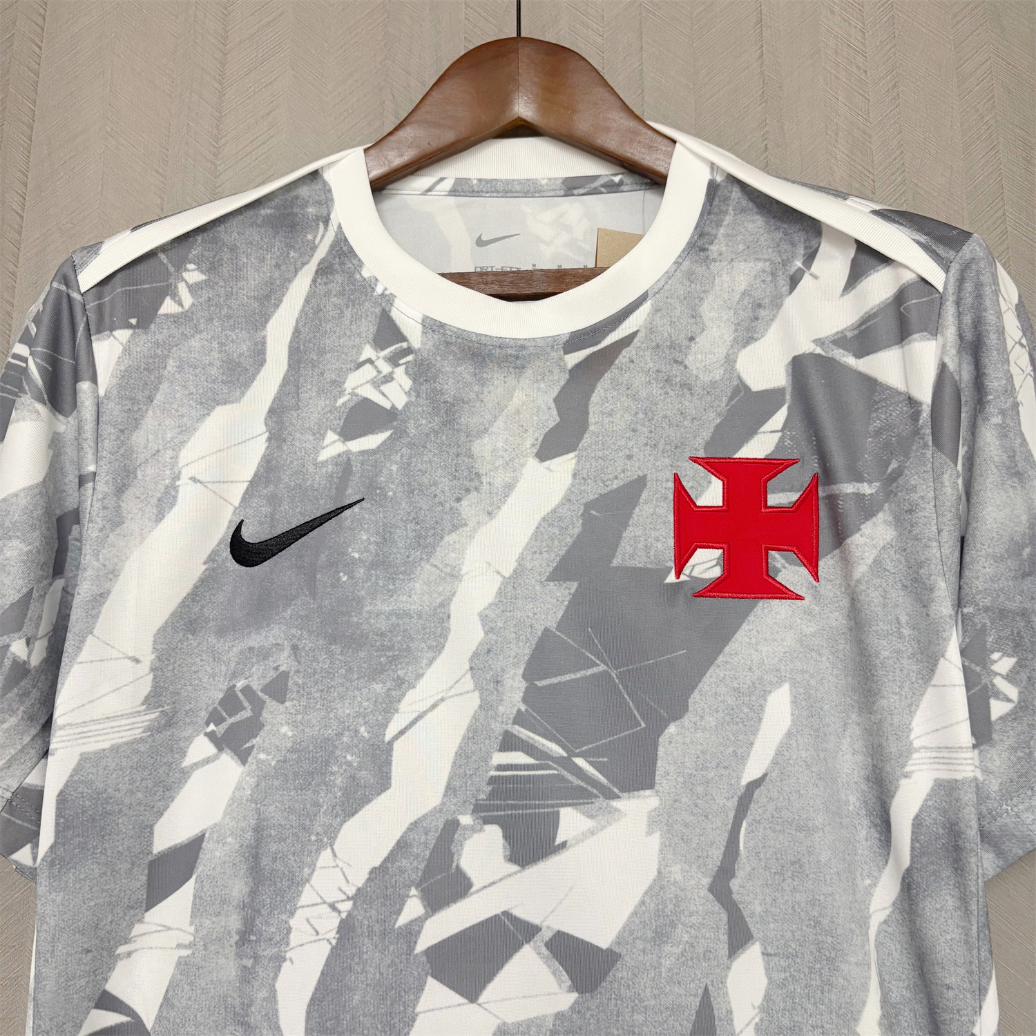 AlphaJersey-Vasco da Gama 26-27 Grey Pre-Match Training Jersey - Fans Version
