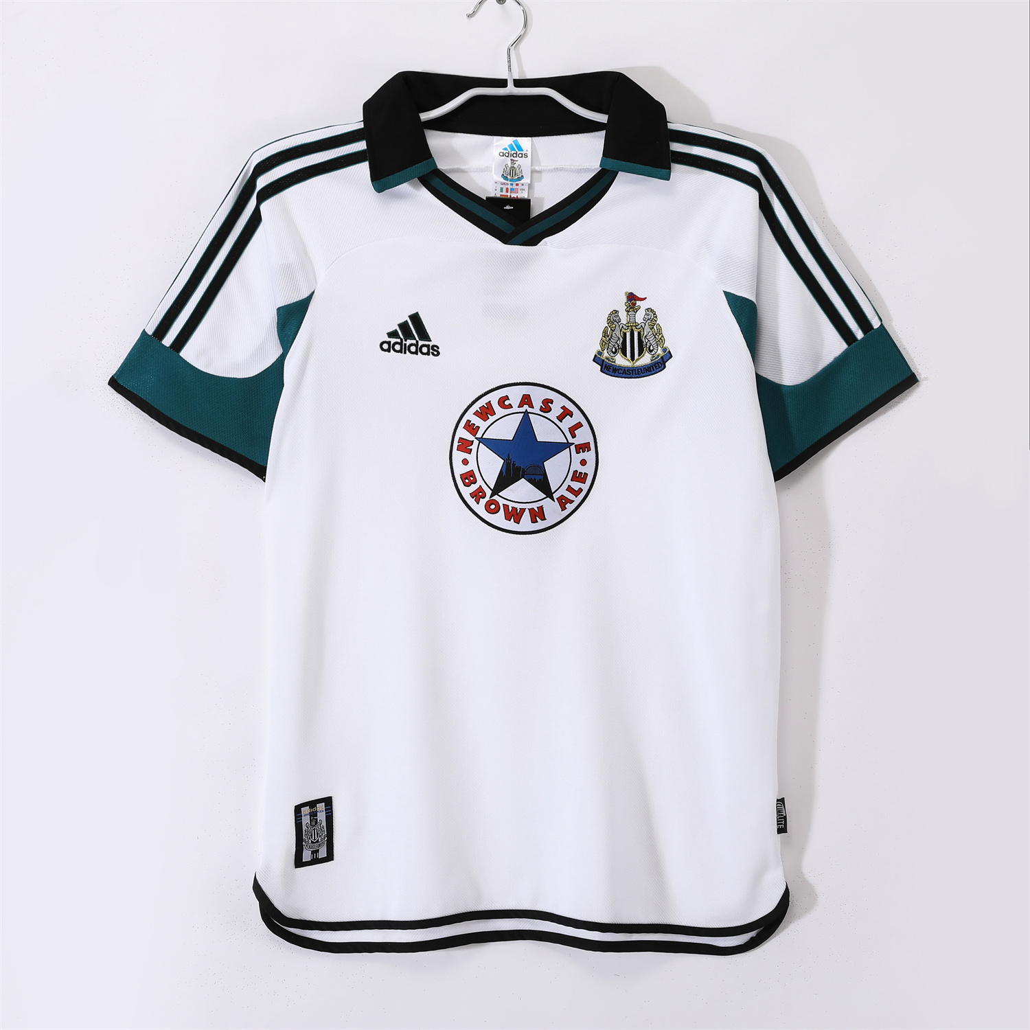 AlphaJersey-Retro Newcastle United 1999-00 Away Jersey