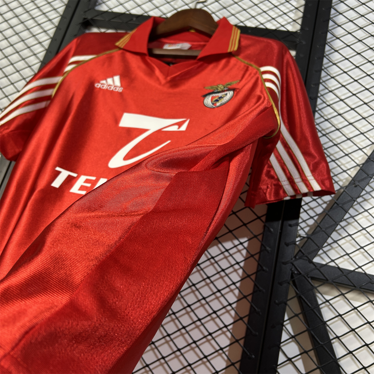 AlphaJersey-Retro Benfica 1998-99 Home Jersey