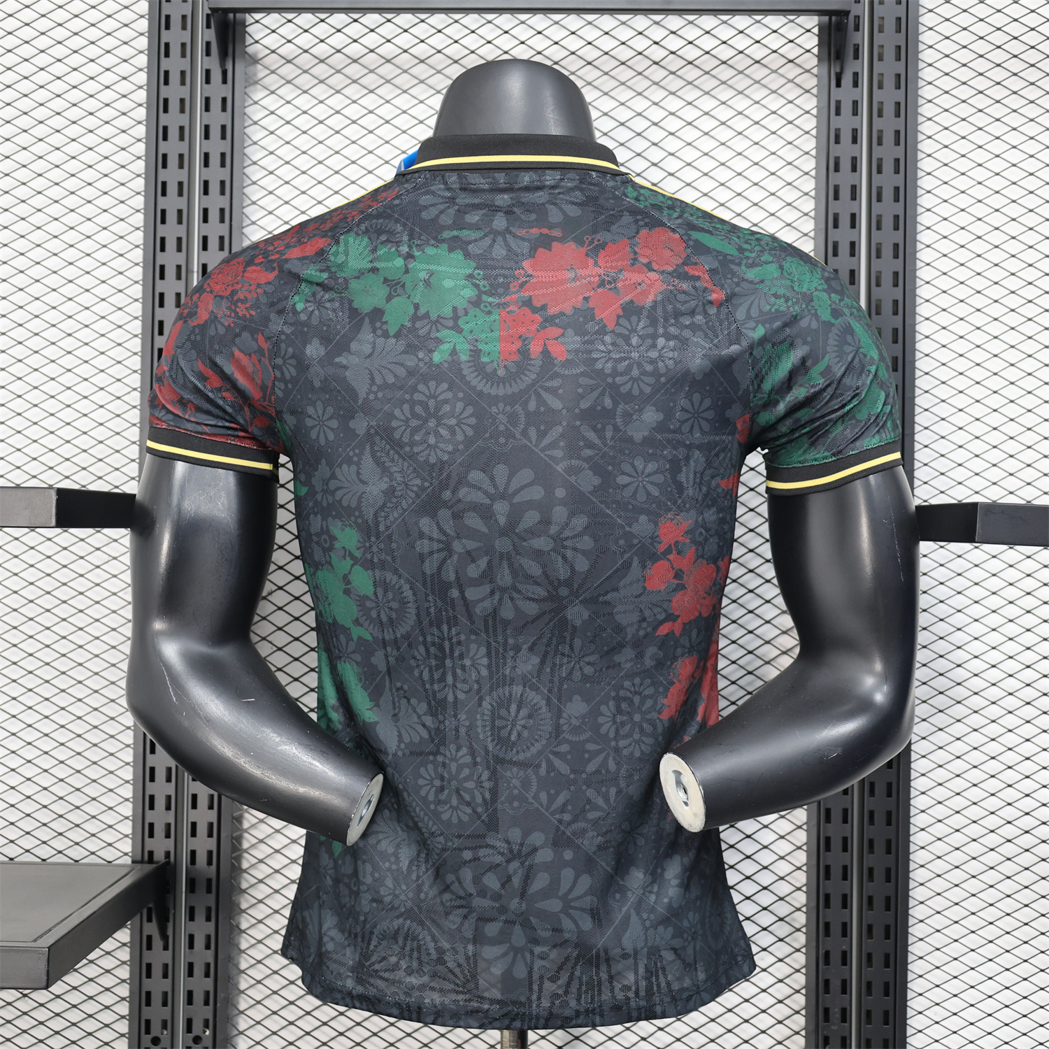 AlphaJersey-Mexico 25-26 Black Polo Jersey with Red and Green Floral Pattern - Player Version