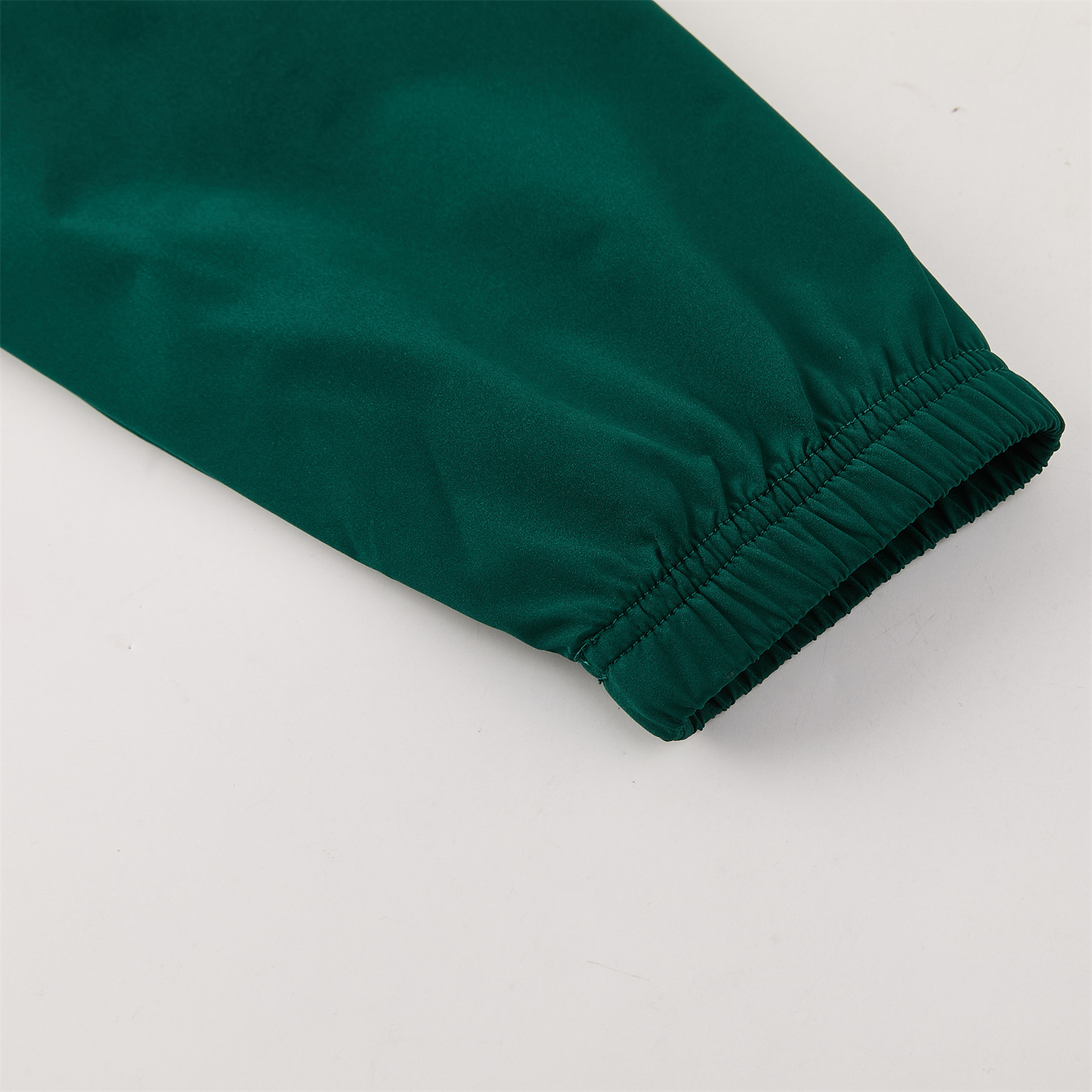 AlphaJersey-Italy 2026 Hooded Windbreaker Training Set - White Top & Green Pants