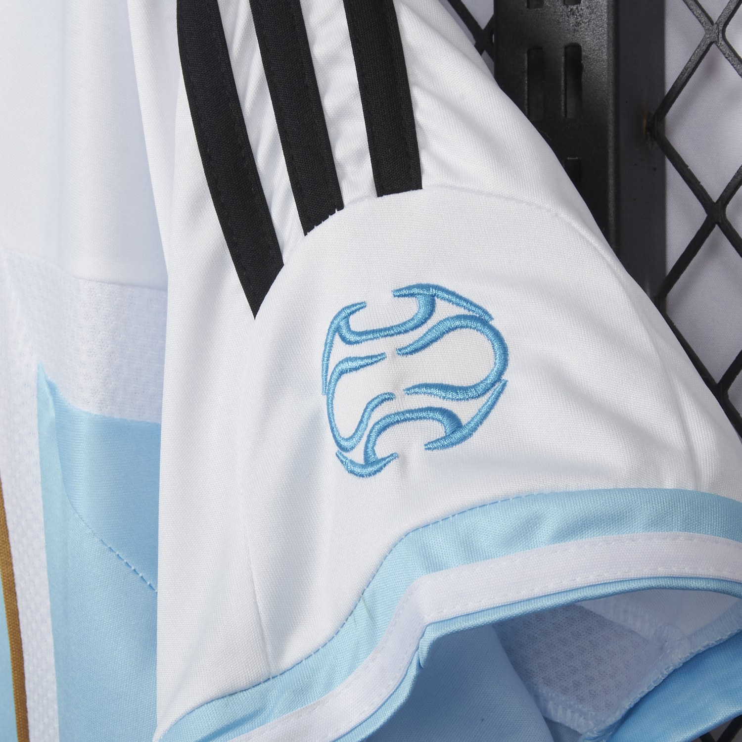 AlphaJersey-Retro Argentina 2006 Home Jersey